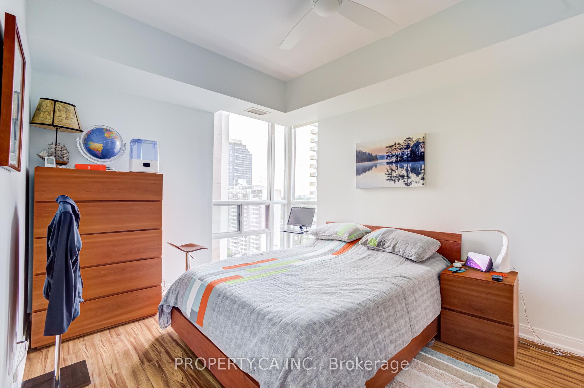 88 Broadway Avenue 1407, Toronto Unit: 1407