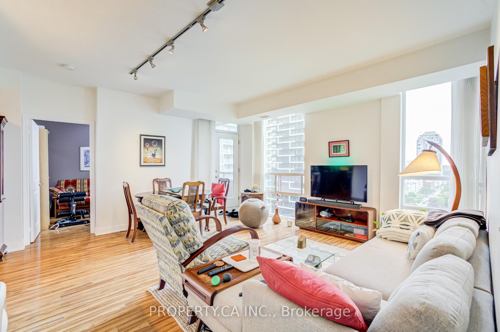 88 Broadway Avenue 1407, Toronto Unit: 1407