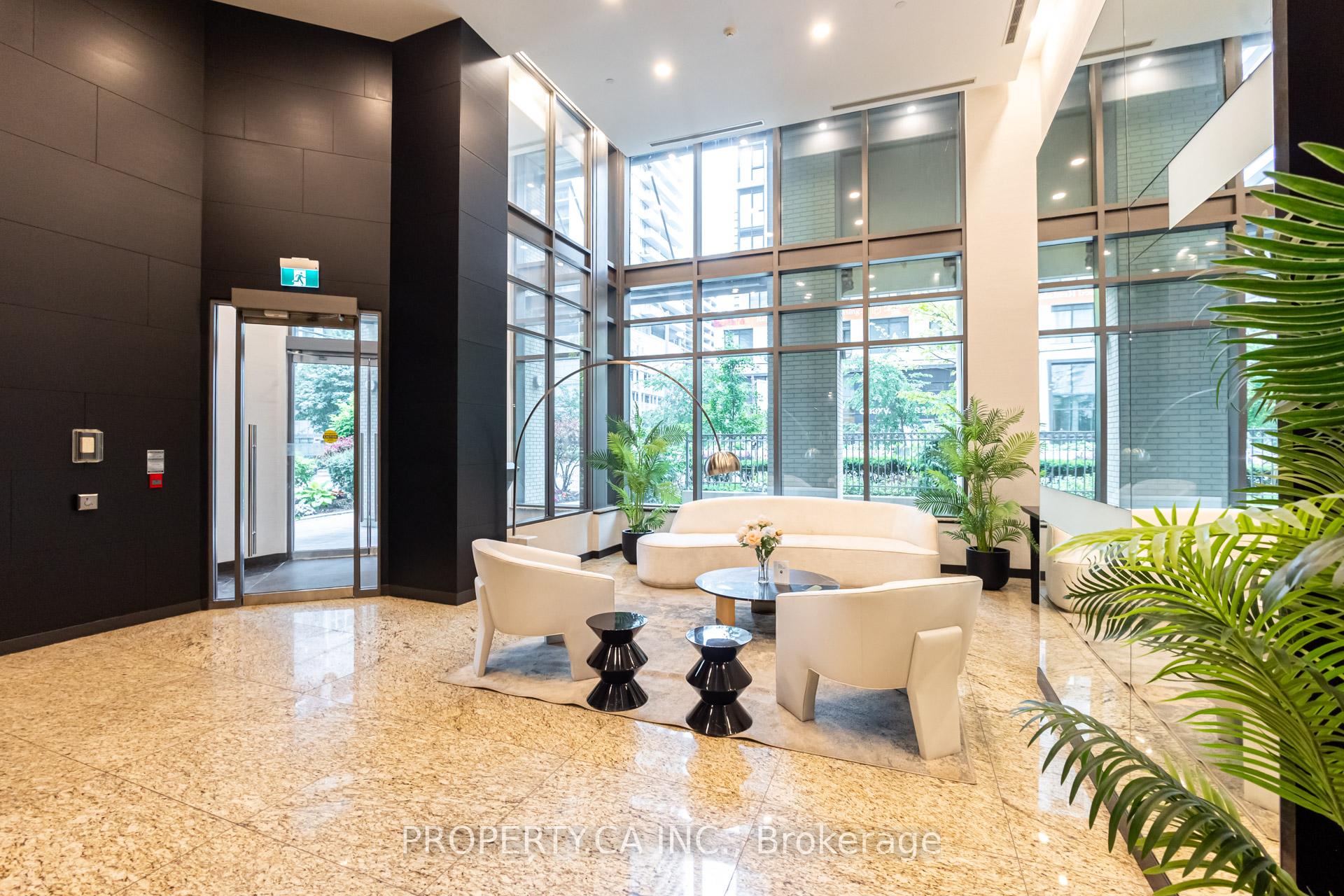 88 Broadway Avenue 1407, Toronto Unit: 1407