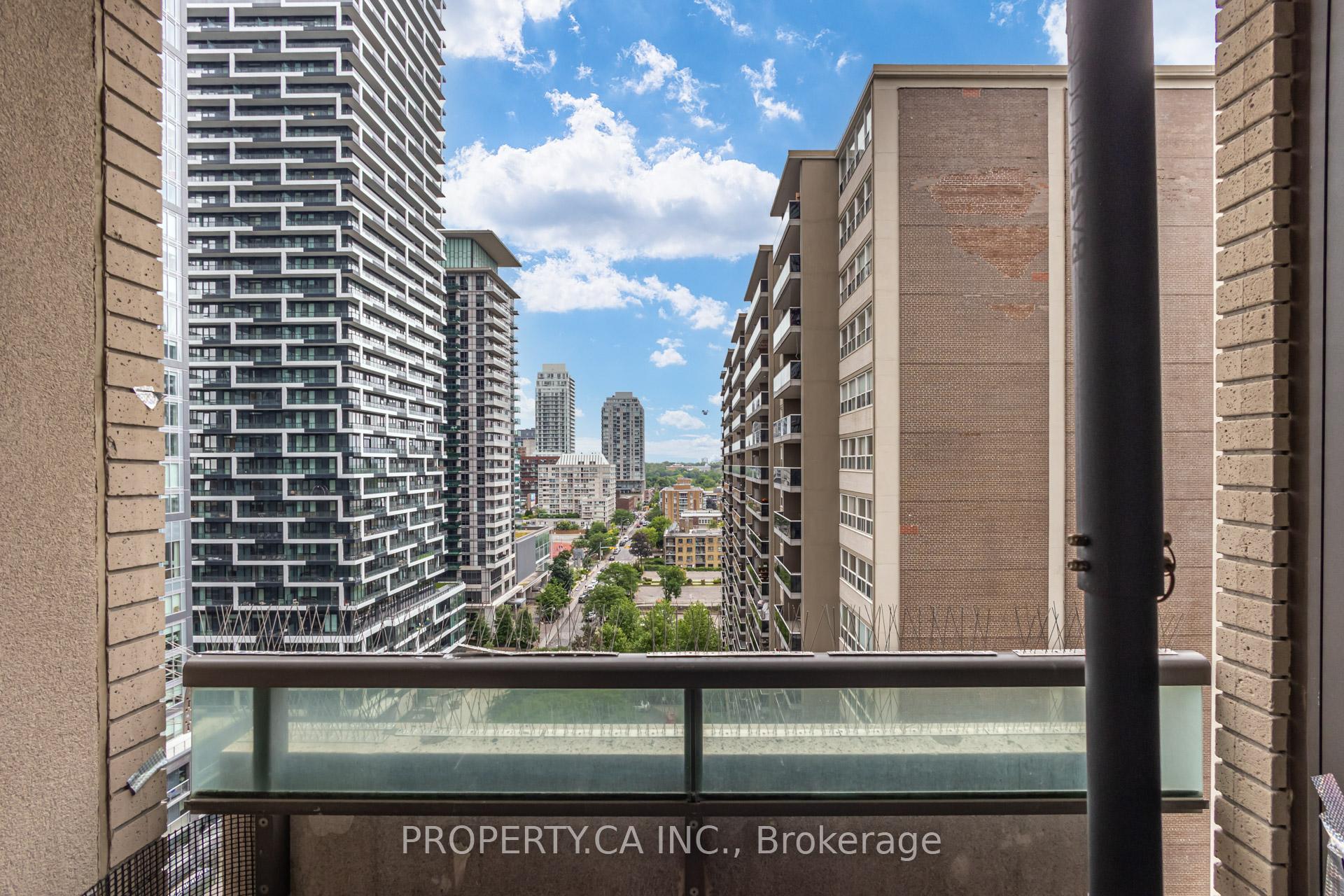 88 Broadway Avenue 1407, Toronto Unit: 1407