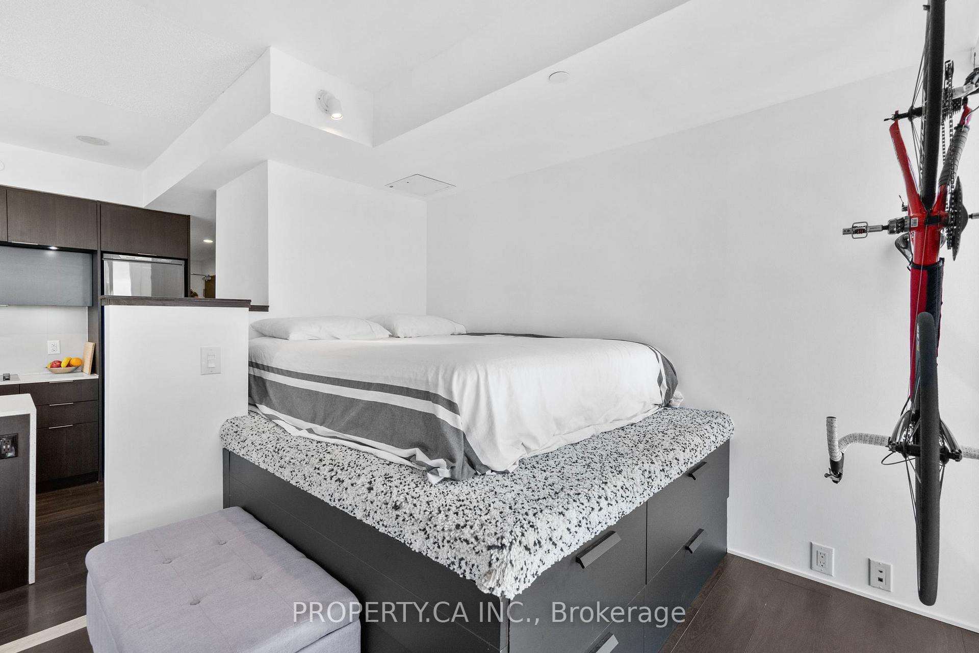 170 Sumach Street 2212, Toronto Unit: 2212