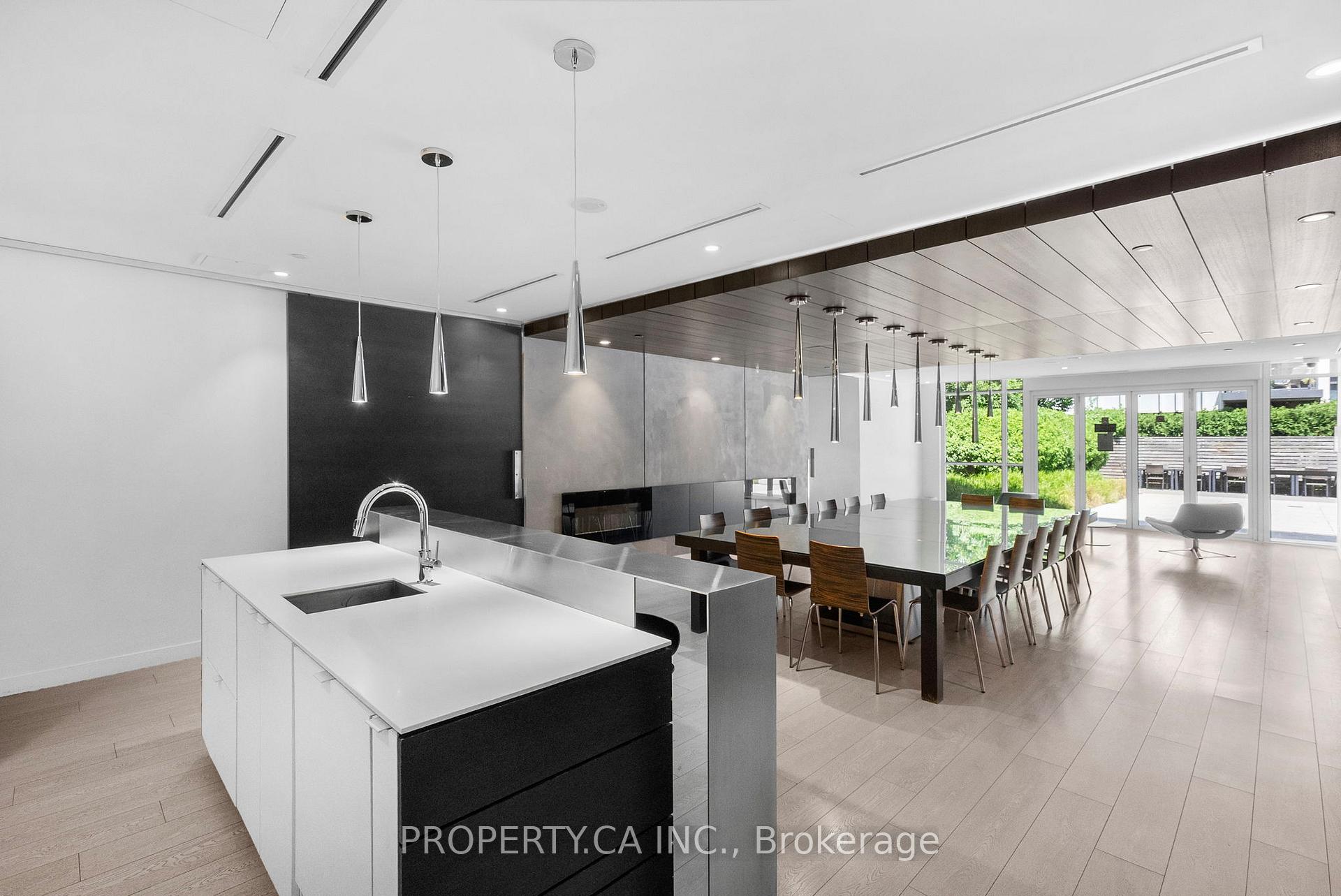 170 Sumach Street 2212, Toronto Unit: 2212