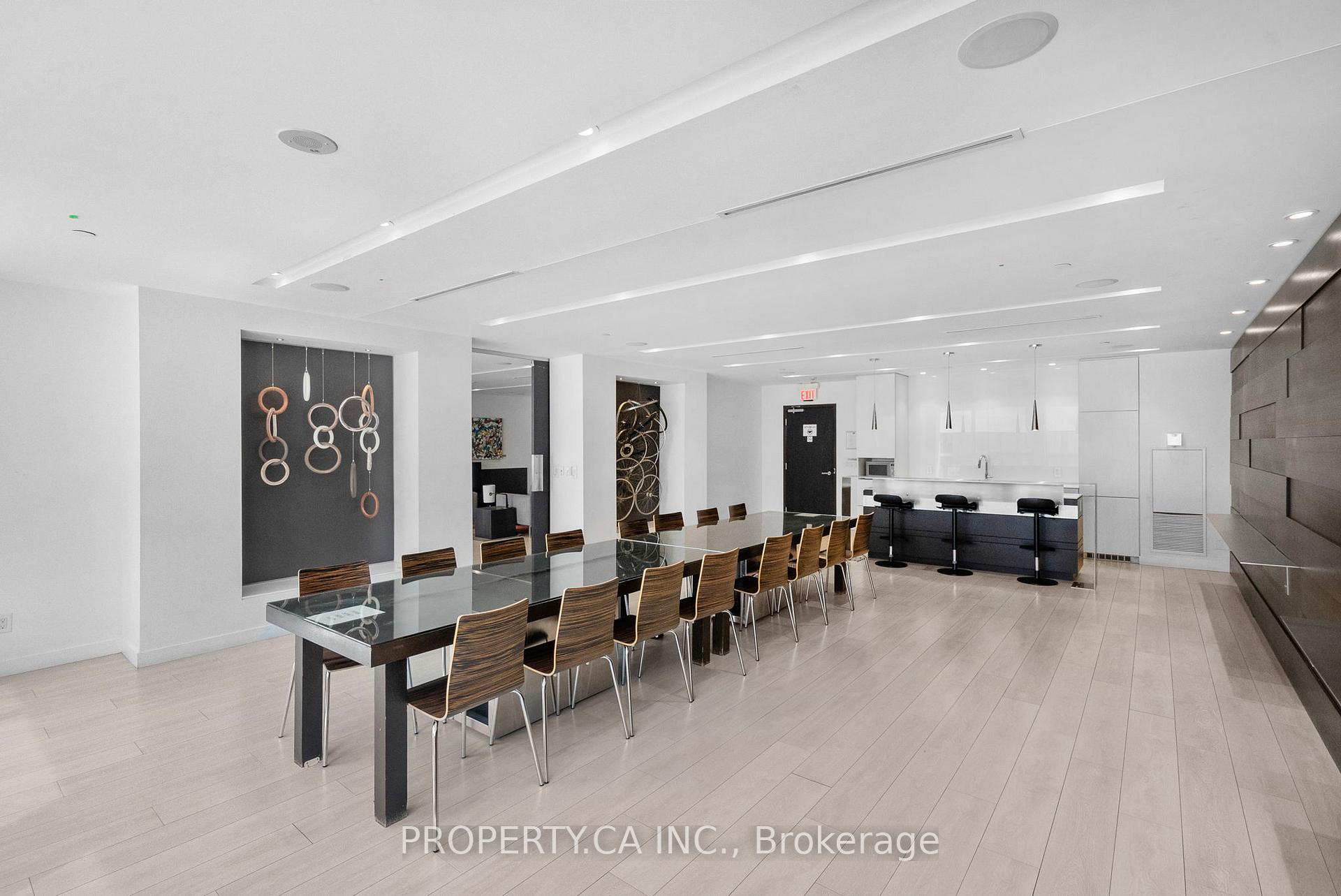 170 Sumach Street 2212, Toronto Unit: 2212