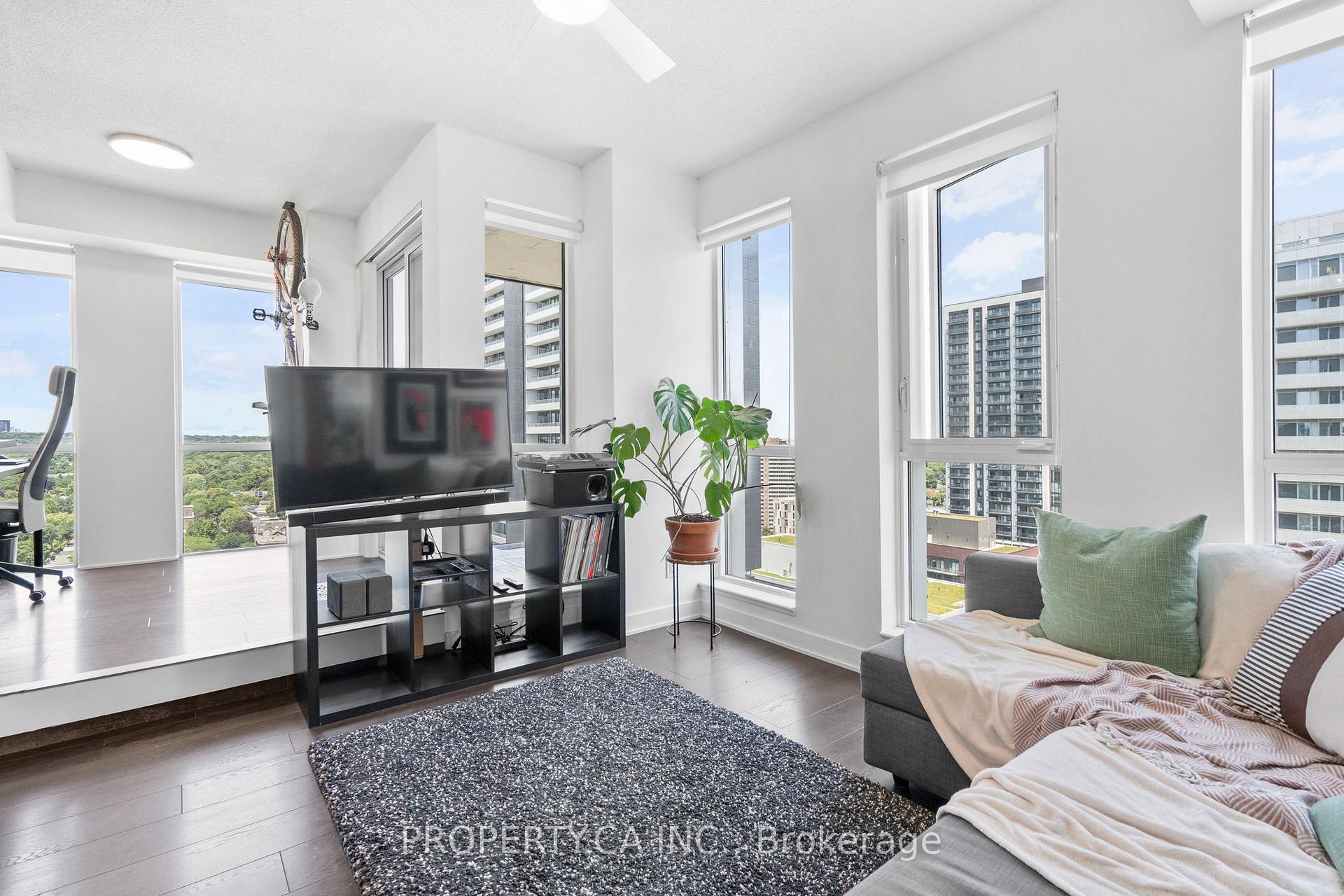 170 Sumach Street 2212, Toronto Unit: 2212