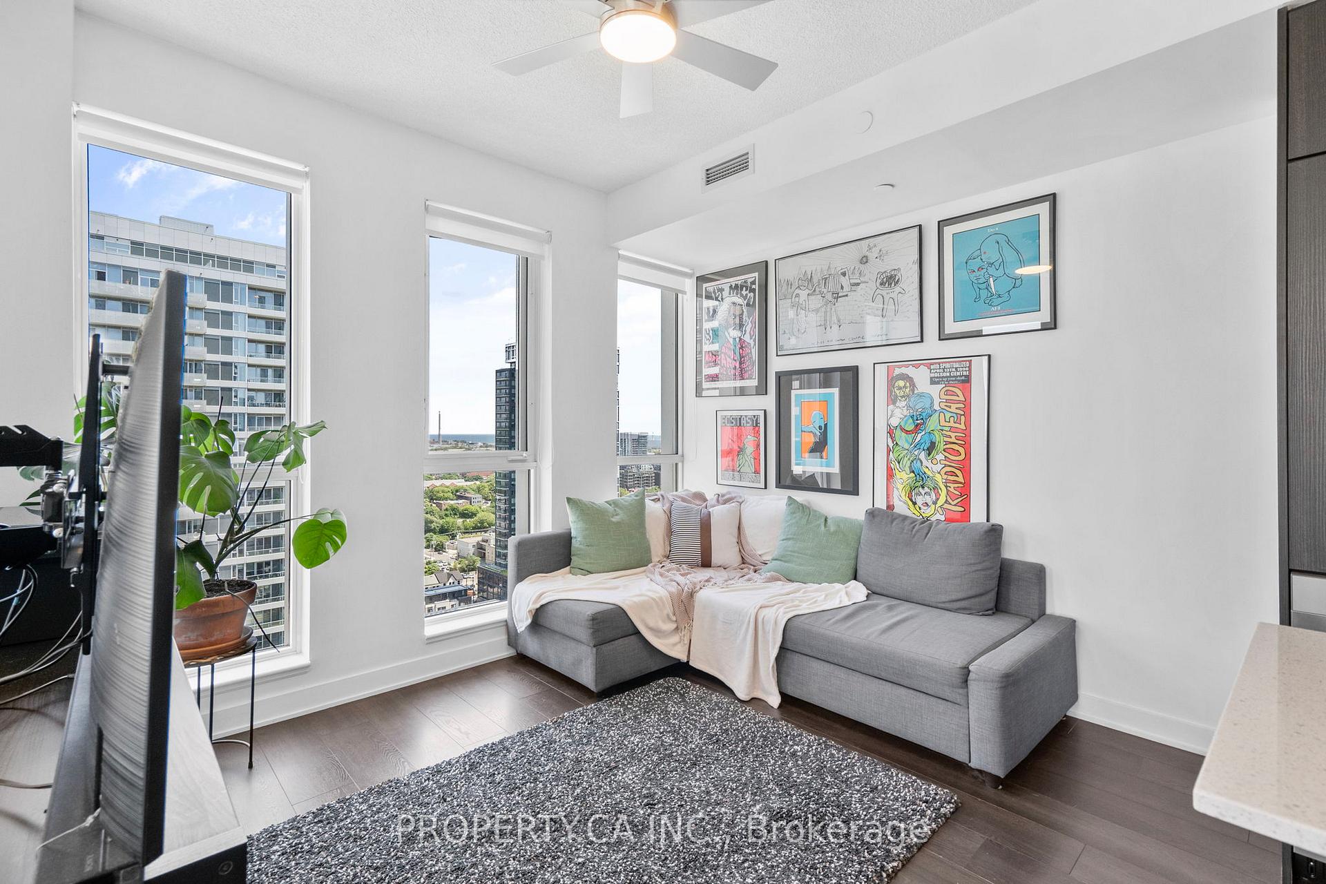 170 Sumach Street 2212, Toronto Unit: 2212