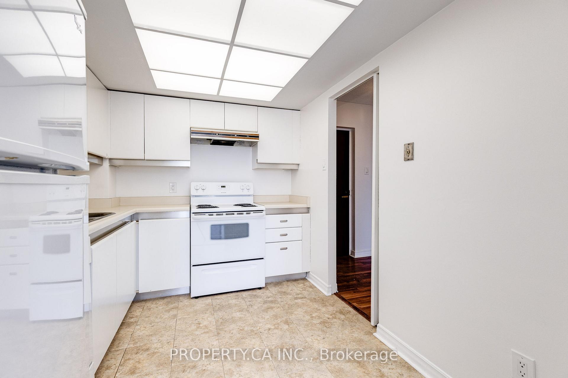 65 Harbour Square 3209, Toronto Unit: 3209