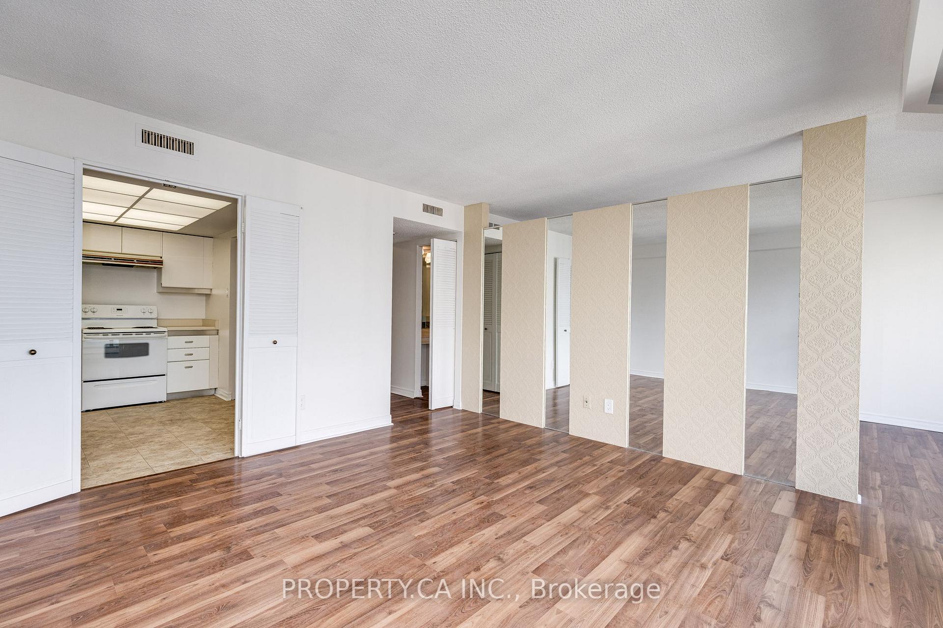 65 Harbour Square 3209, Toronto Unit: 3209