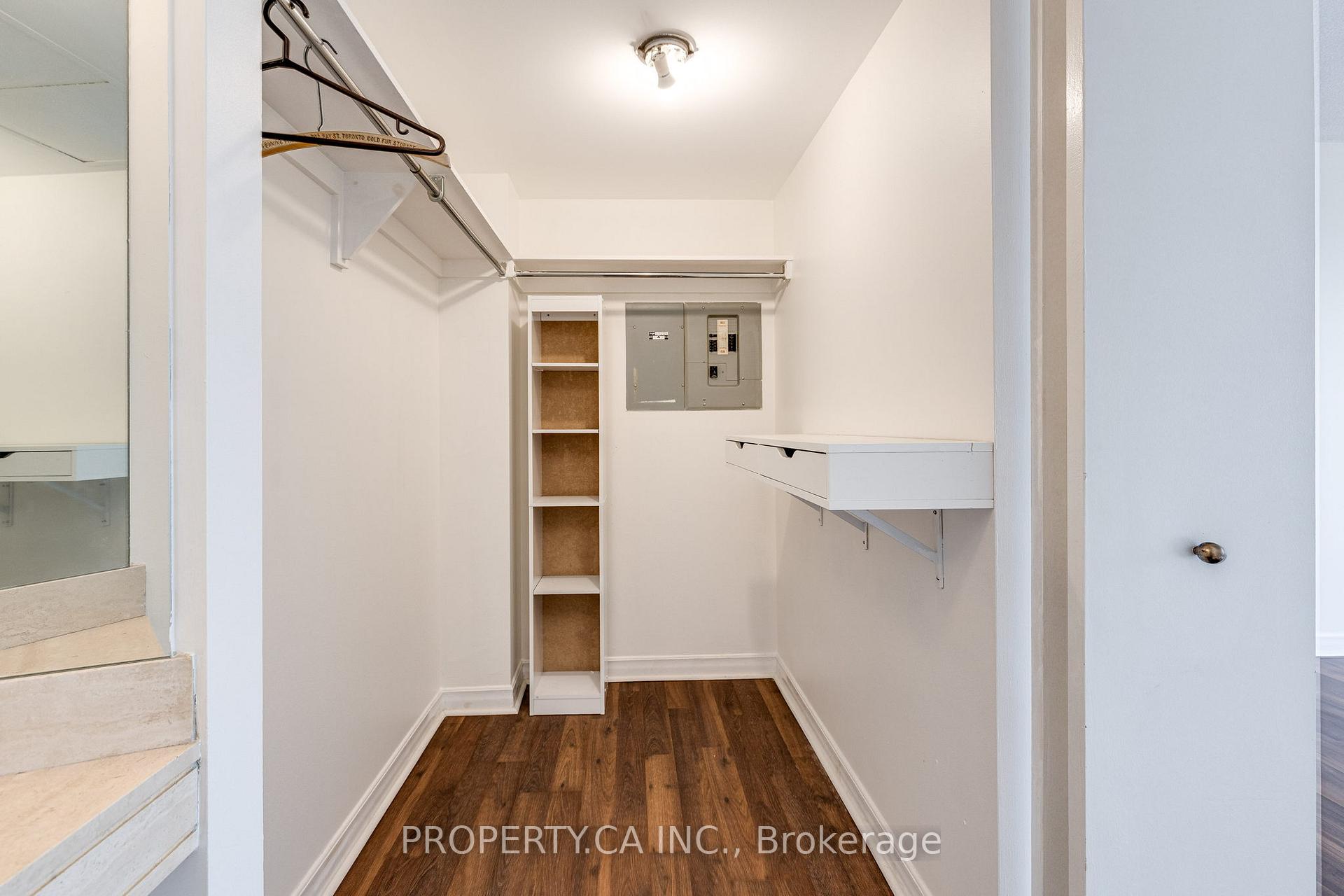 65 Harbour Square 3209, Toronto Unit: 3209