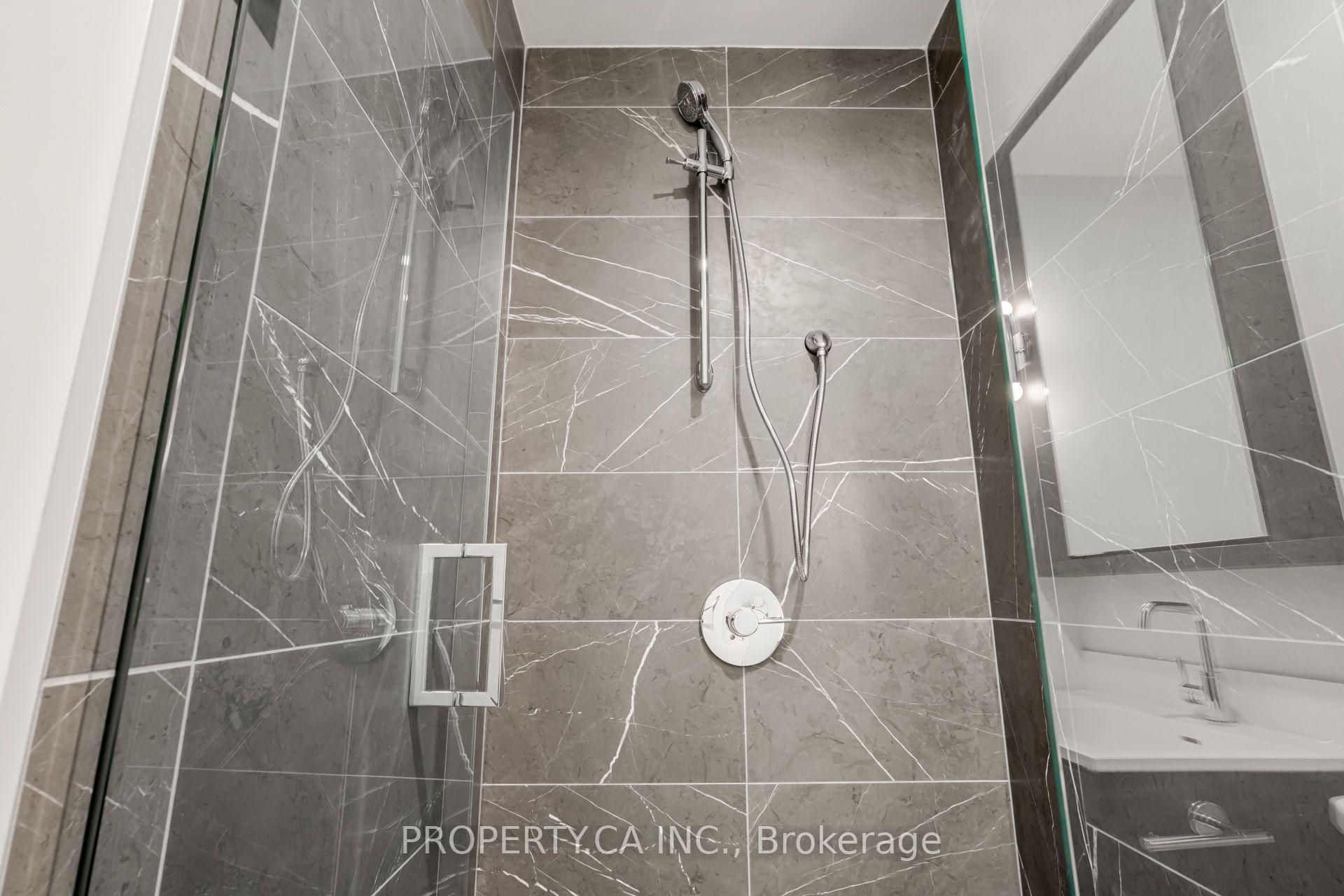 6 Greenbriar Road 106, Toronto Unit: 106