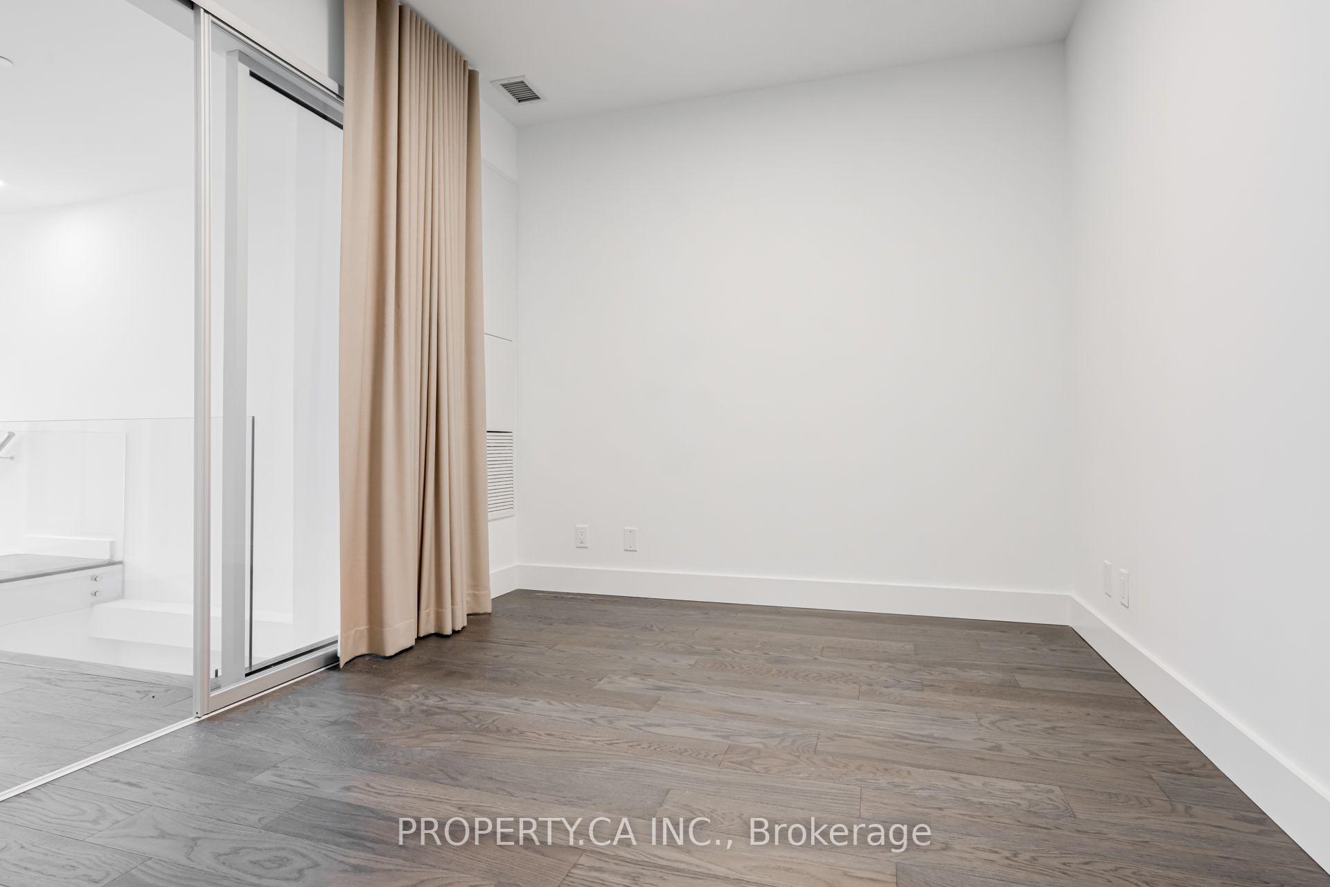 6 Greenbriar Road 106, Toronto Unit: 106