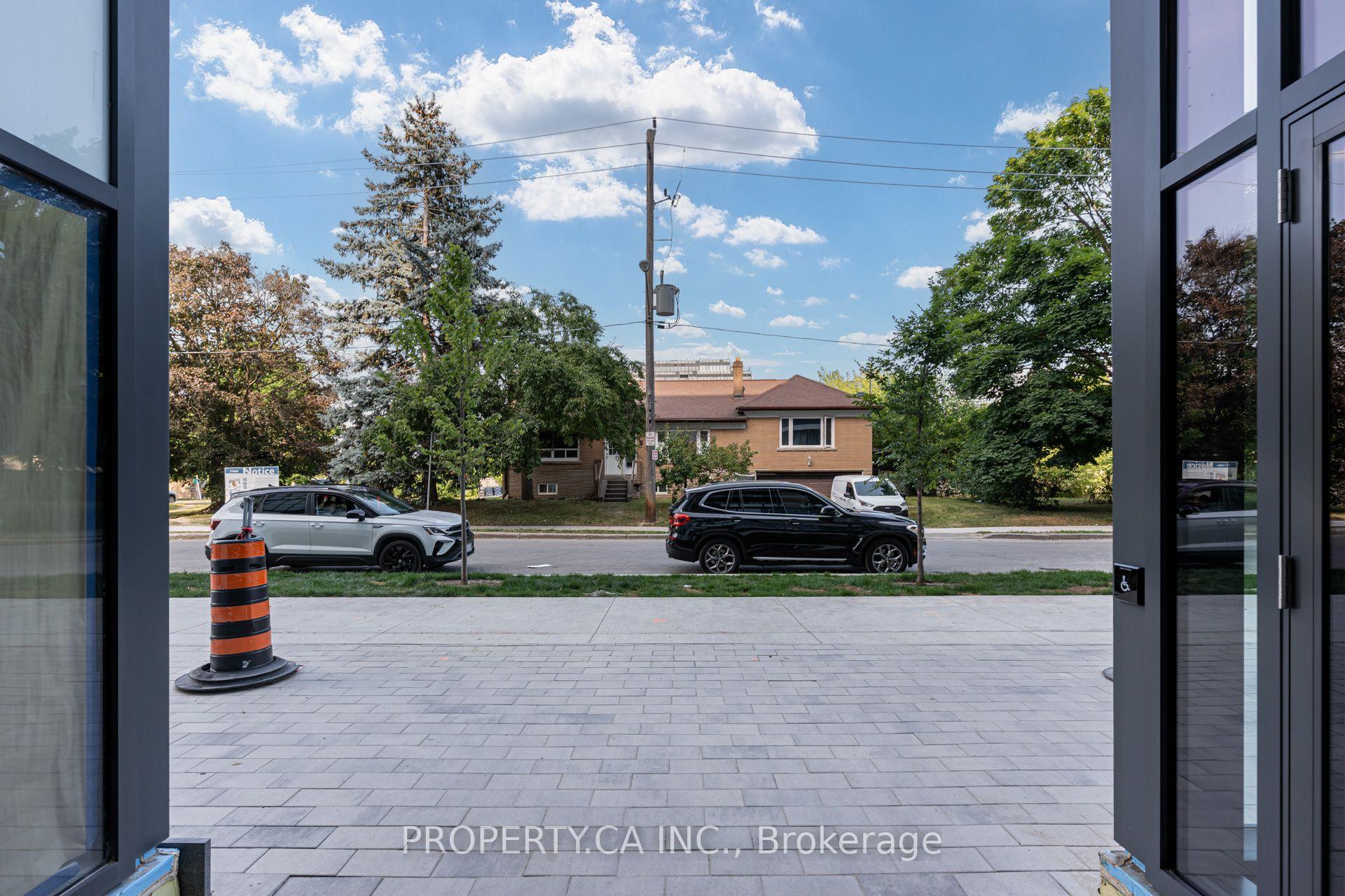 6 Greenbriar Road 106, Toronto Unit: 106