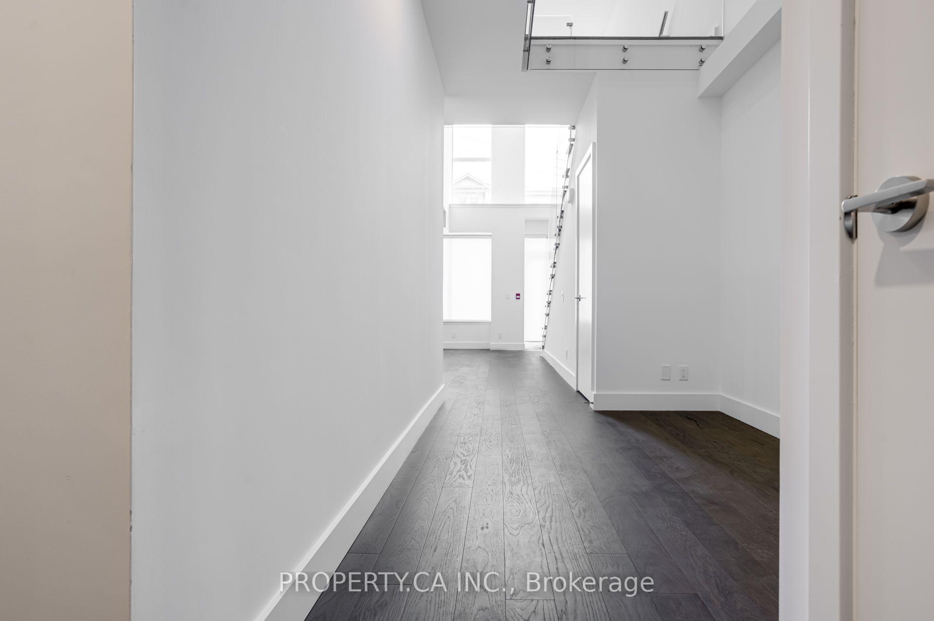 6 Greenbriar Road 106, Toronto Unit: 106