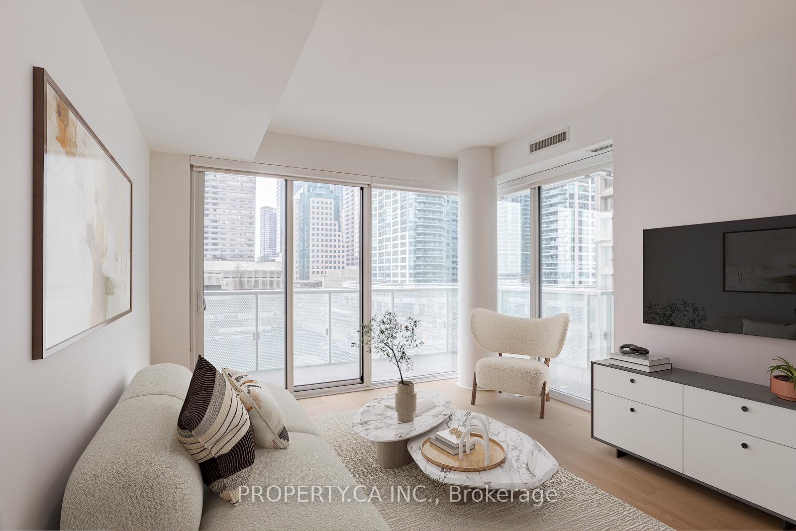 15 Queens Quay E 419, Toronto Unit: 419