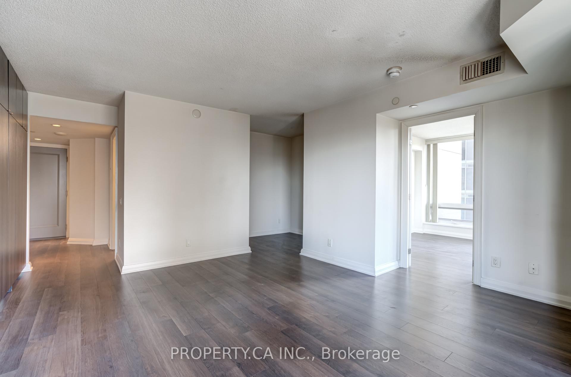 155 Yorkville Avenue 1514, Toronto Unit: 1514
