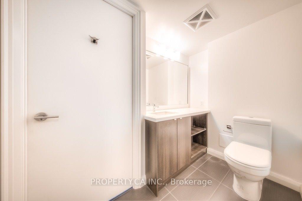 155 Yorkville Avenue 1520, Toronto Unit: 1520