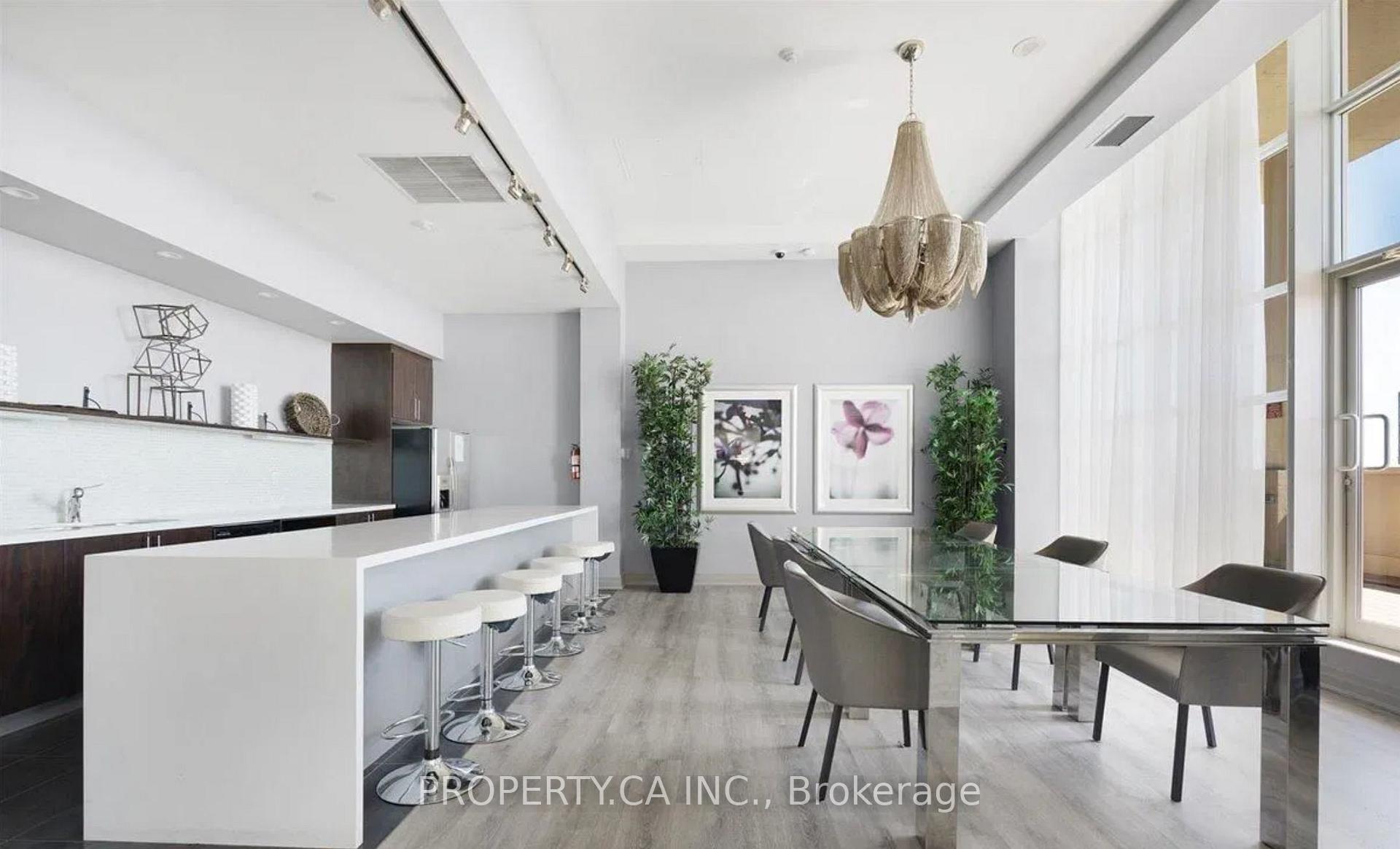 628 Fleet Street 327, Toronto Unit: 327