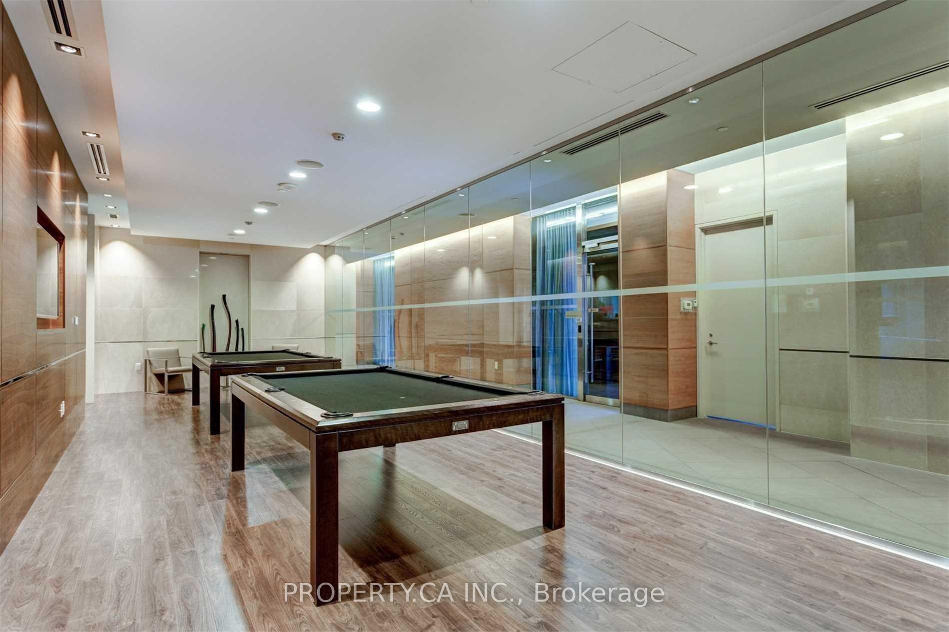 5 Sheppard Avenue E 3422, Toronto Unit: 3422