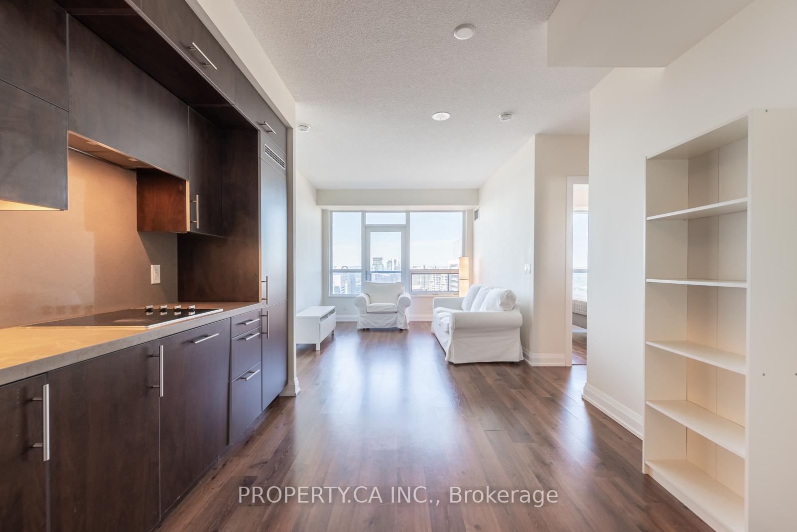 5 Sheppard Avenue E 3422, Toronto Unit: 3422
