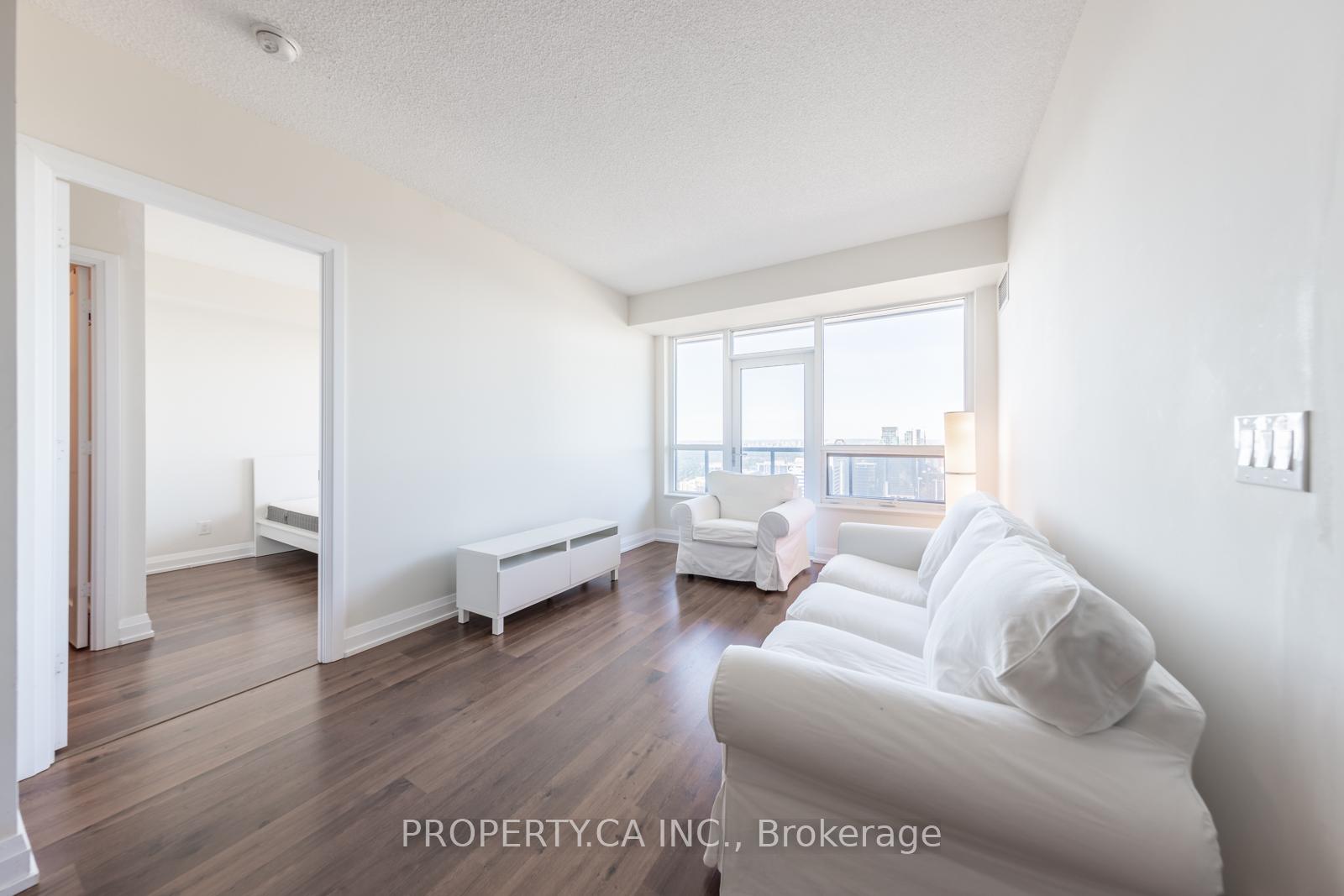 5 Sheppard Avenue E 3422, Toronto Unit: 3422