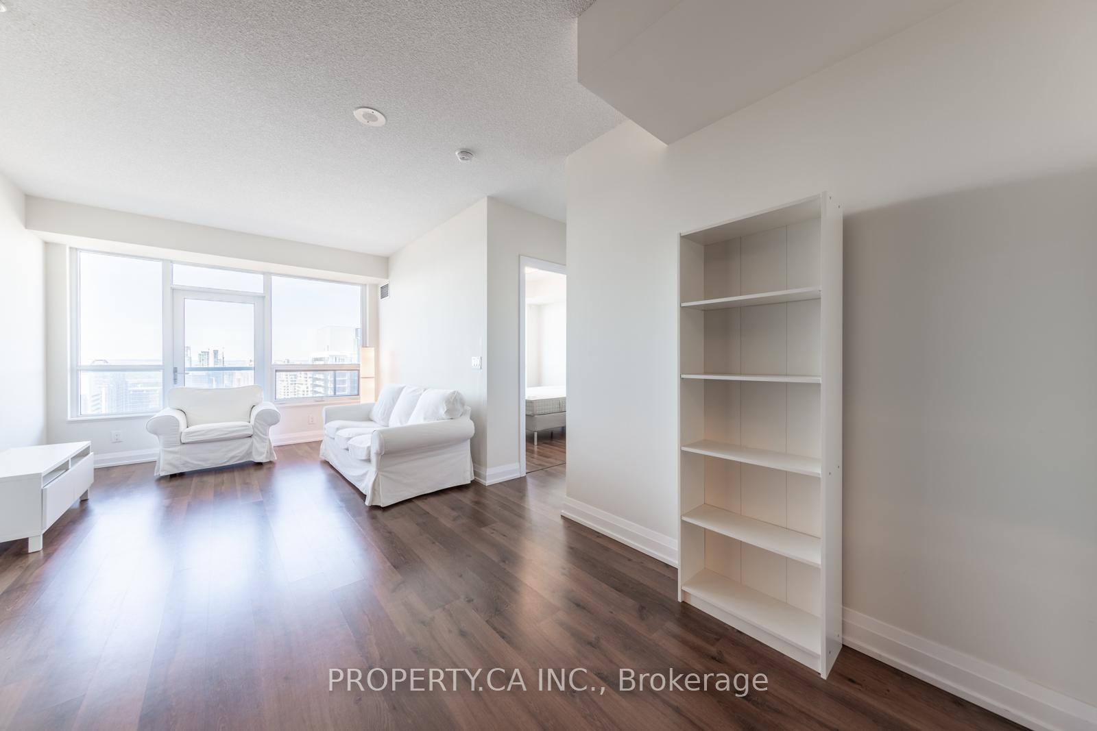5 Sheppard Avenue E 3422, Toronto Unit: 3422