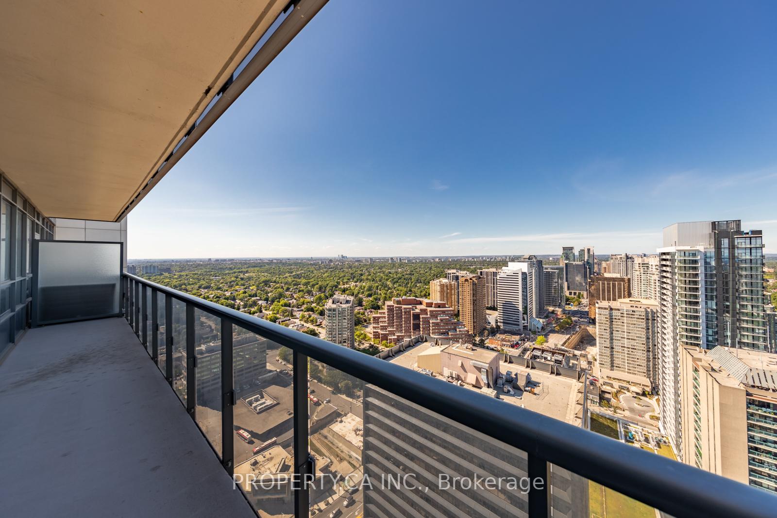 5 Sheppard Avenue E 3422, Toronto Unit: 3422
