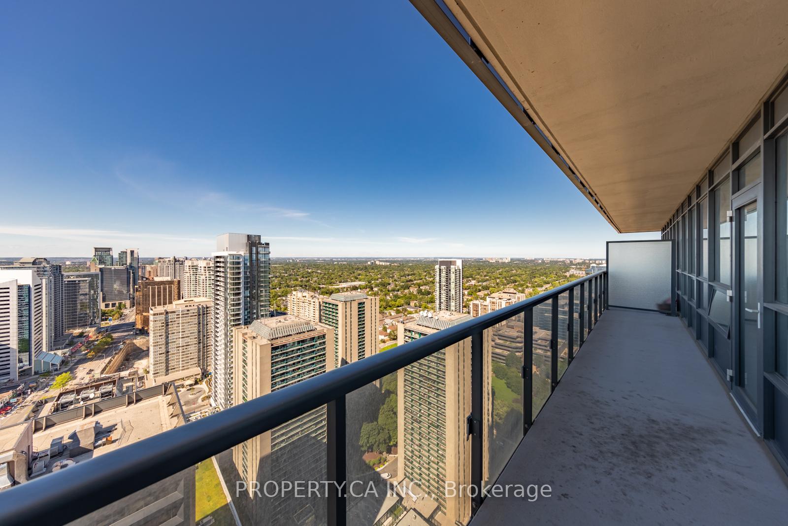 5 Sheppard Avenue E 3422, Toronto Unit: 3422