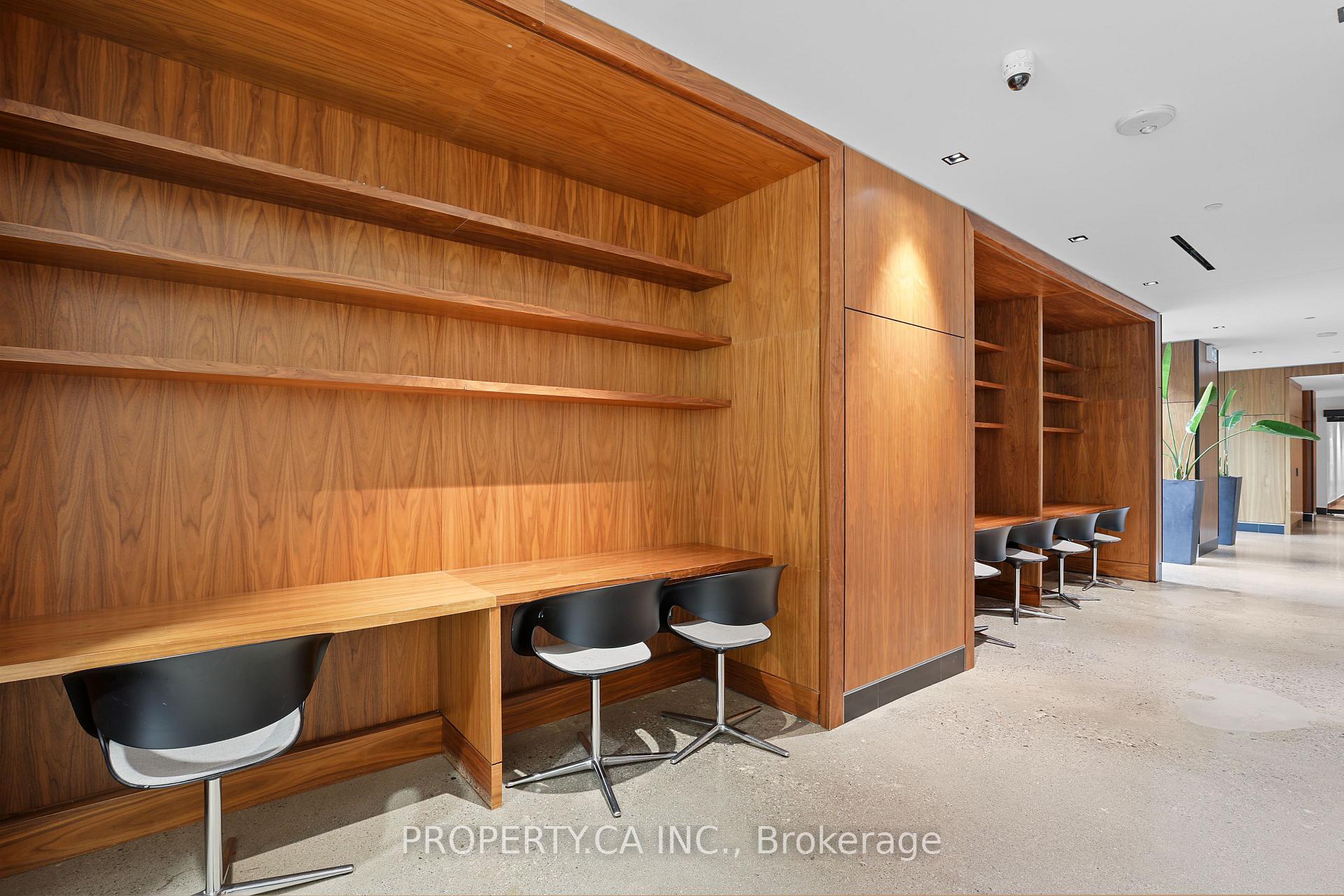 501 Adelaide Street W 303, Toronto Unit: 303