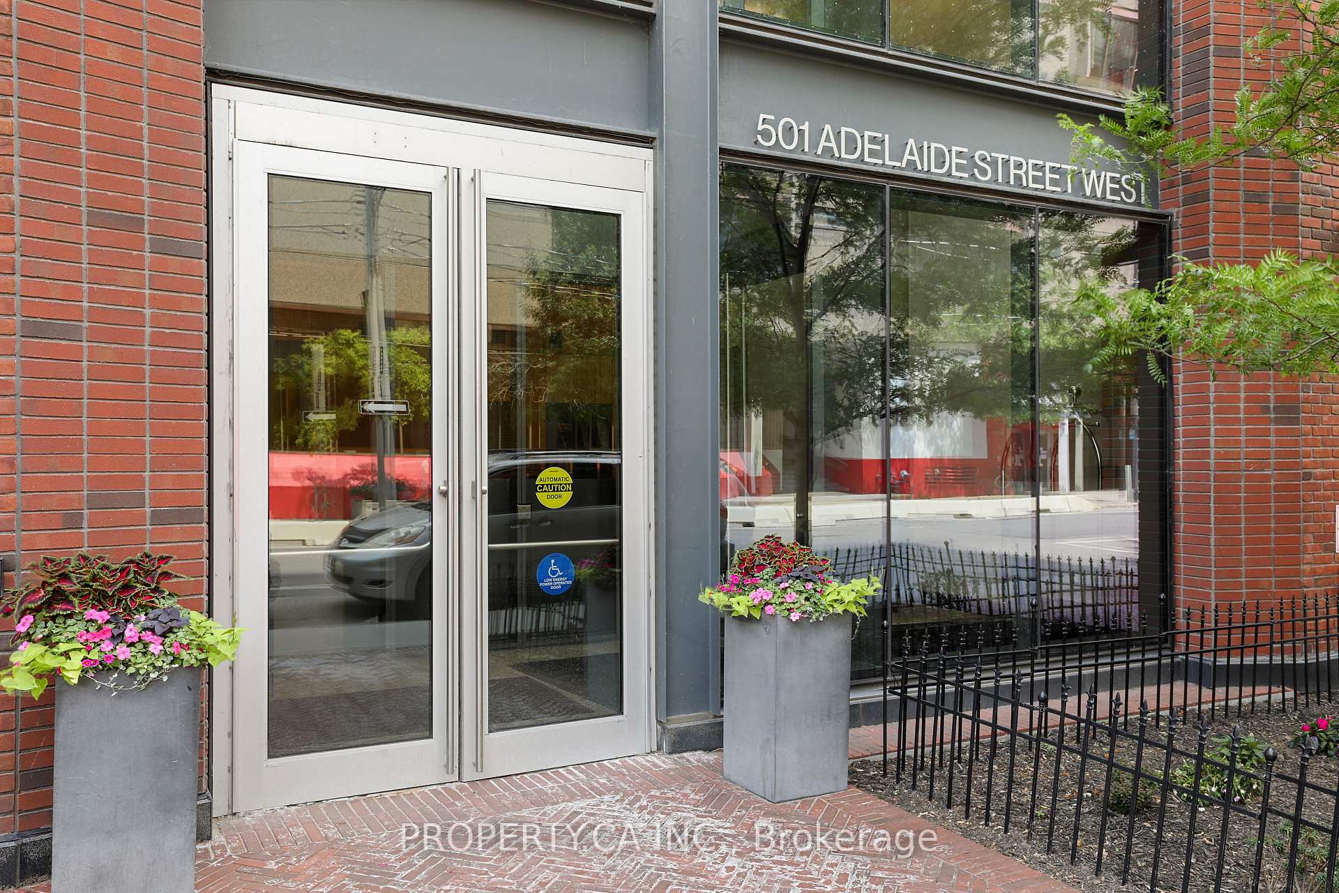 501 Adelaide Street W 303, Toronto Unit: 303