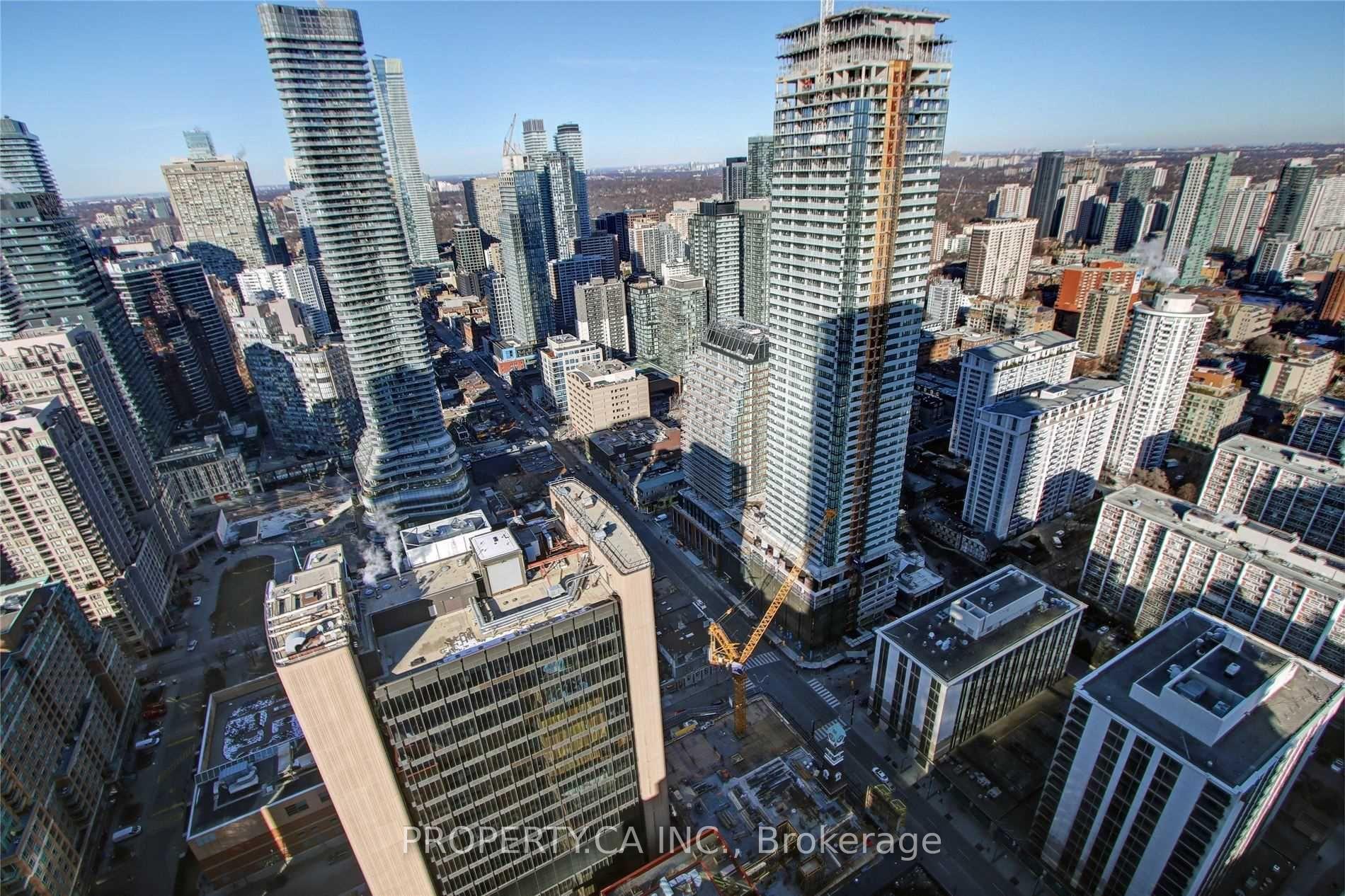 15 Grenville Street 4704, Toronto Unit: 4704