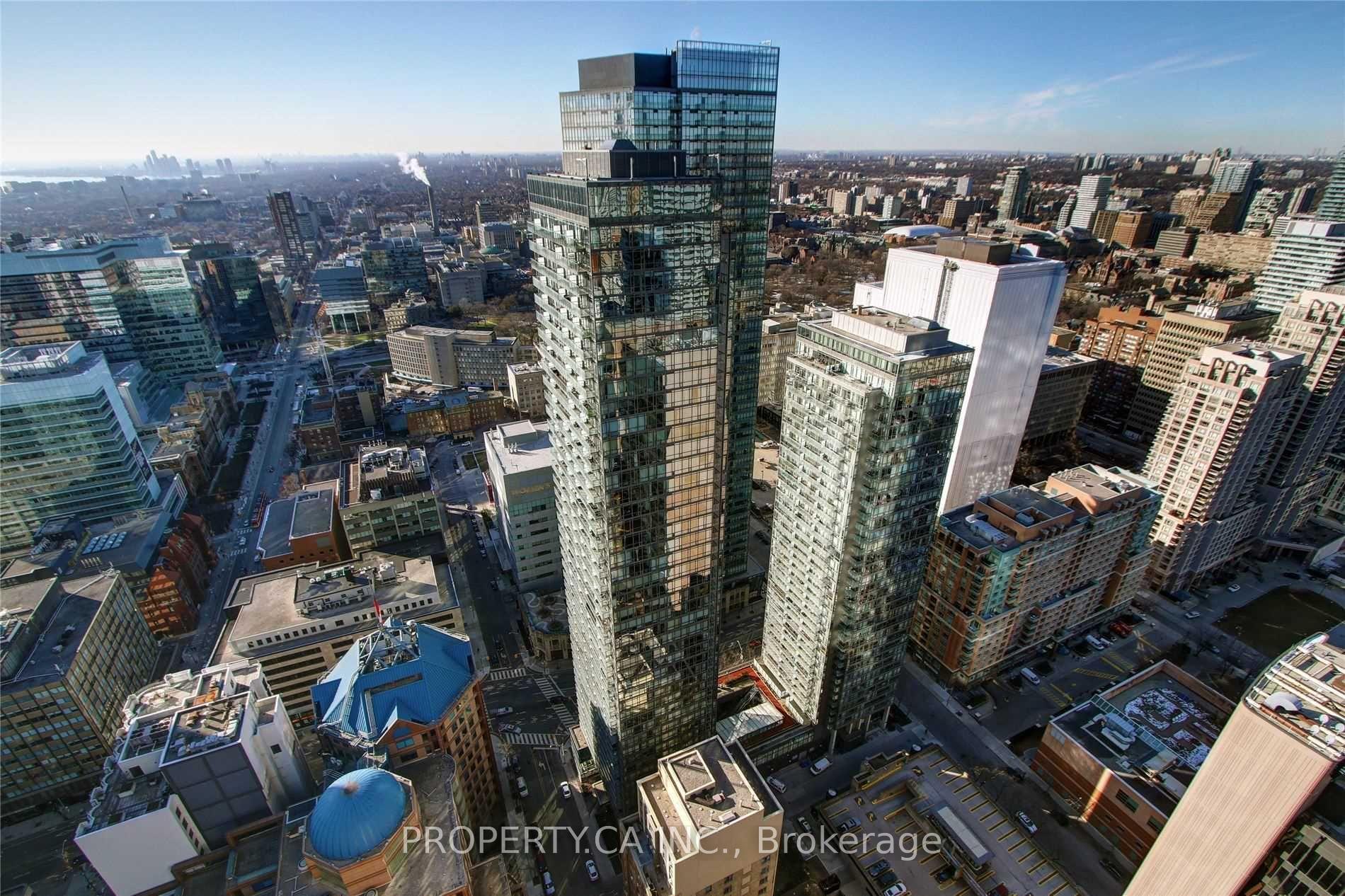 15 Grenville Street 4704, Toronto Unit: 4704