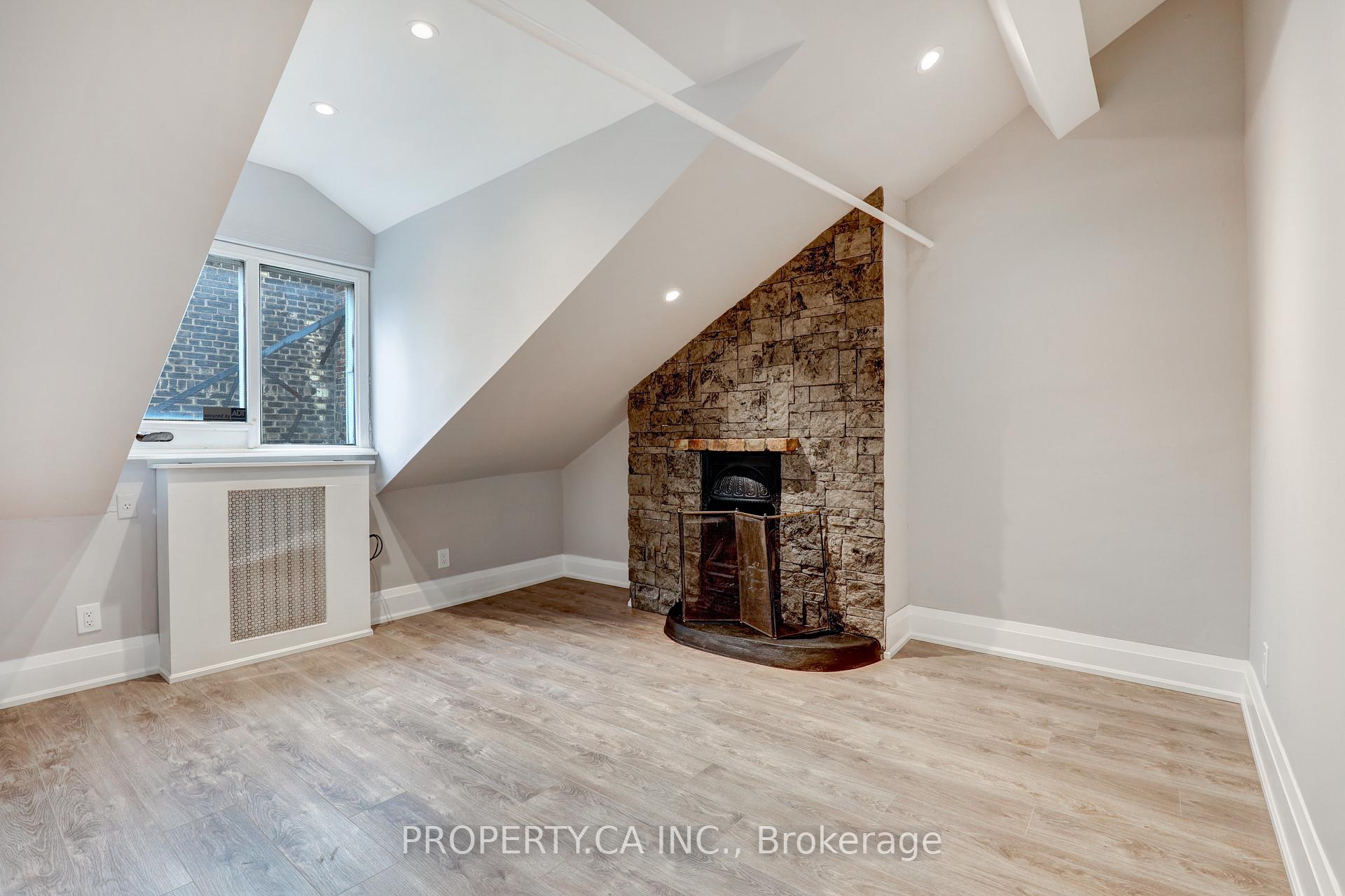 142 King Street E, Toronto