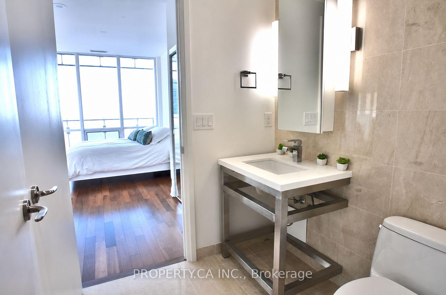 80 John Street 2904, Toronto Unit: 2904