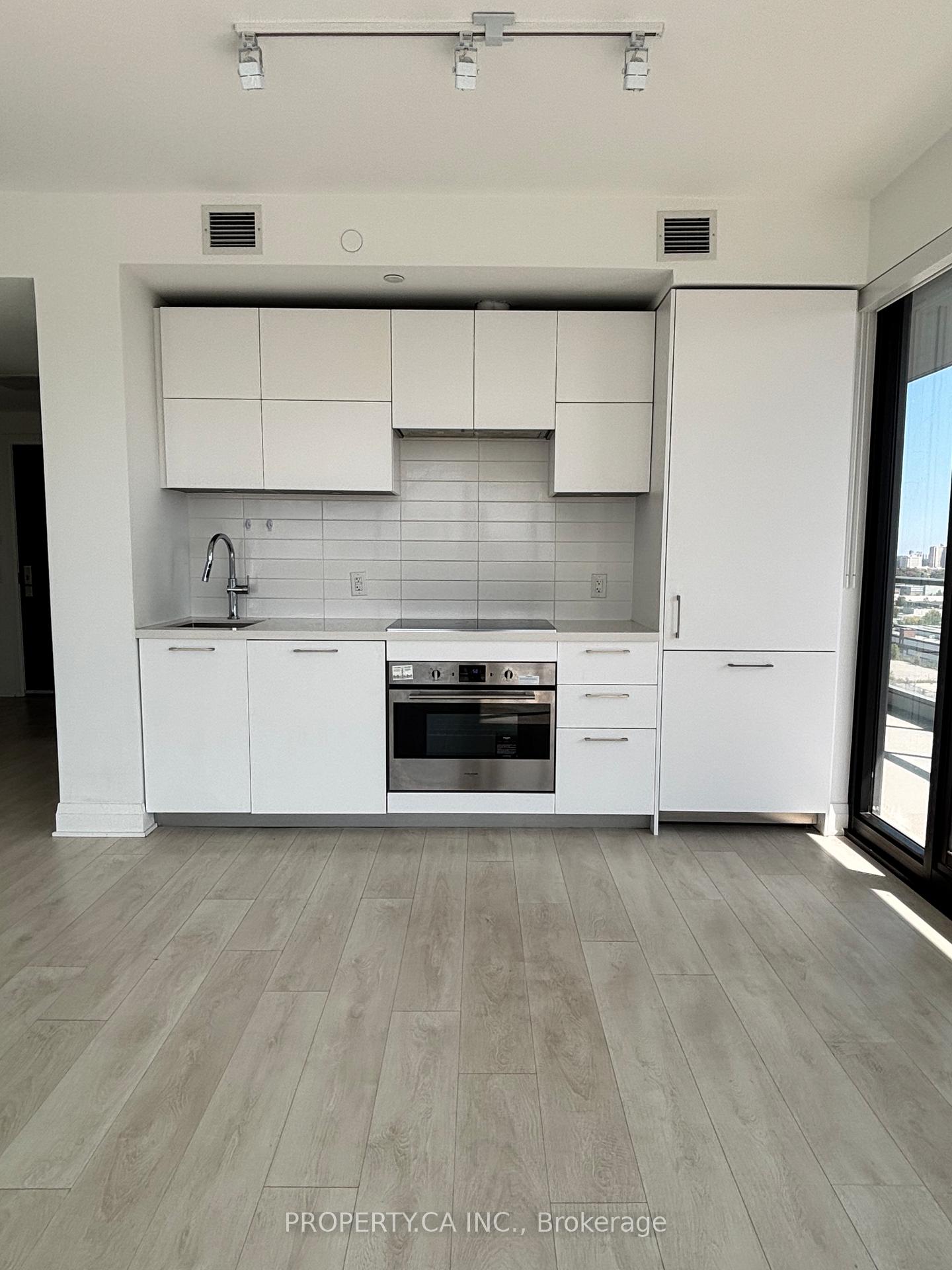 33 Frederick Todd Way 1201, Toronto Unit: 1201