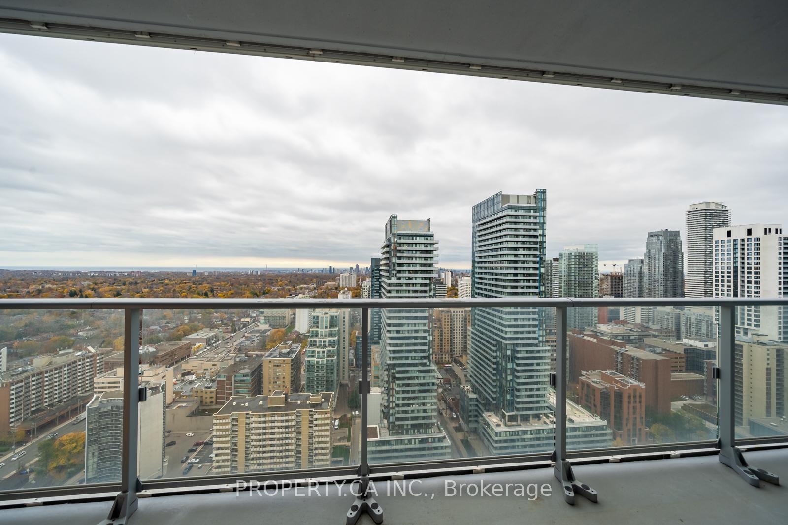 195 Redpath Avenue 3505, Toronto Unit: 3505