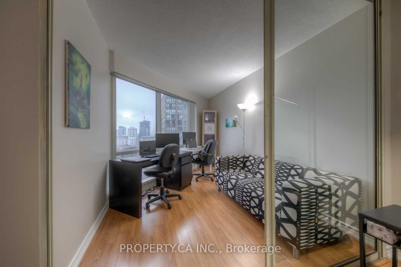 1001 Bay Street 2107, Toronto Unit: 2107