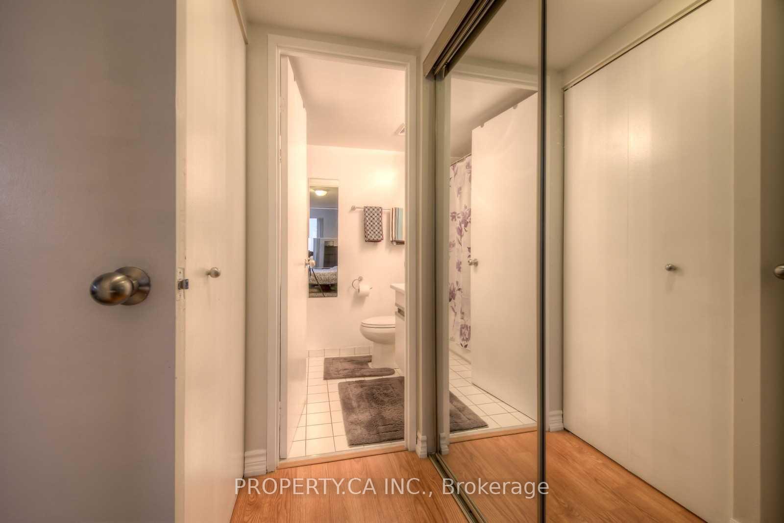 1001 Bay Street 2107, Toronto Unit: 2107