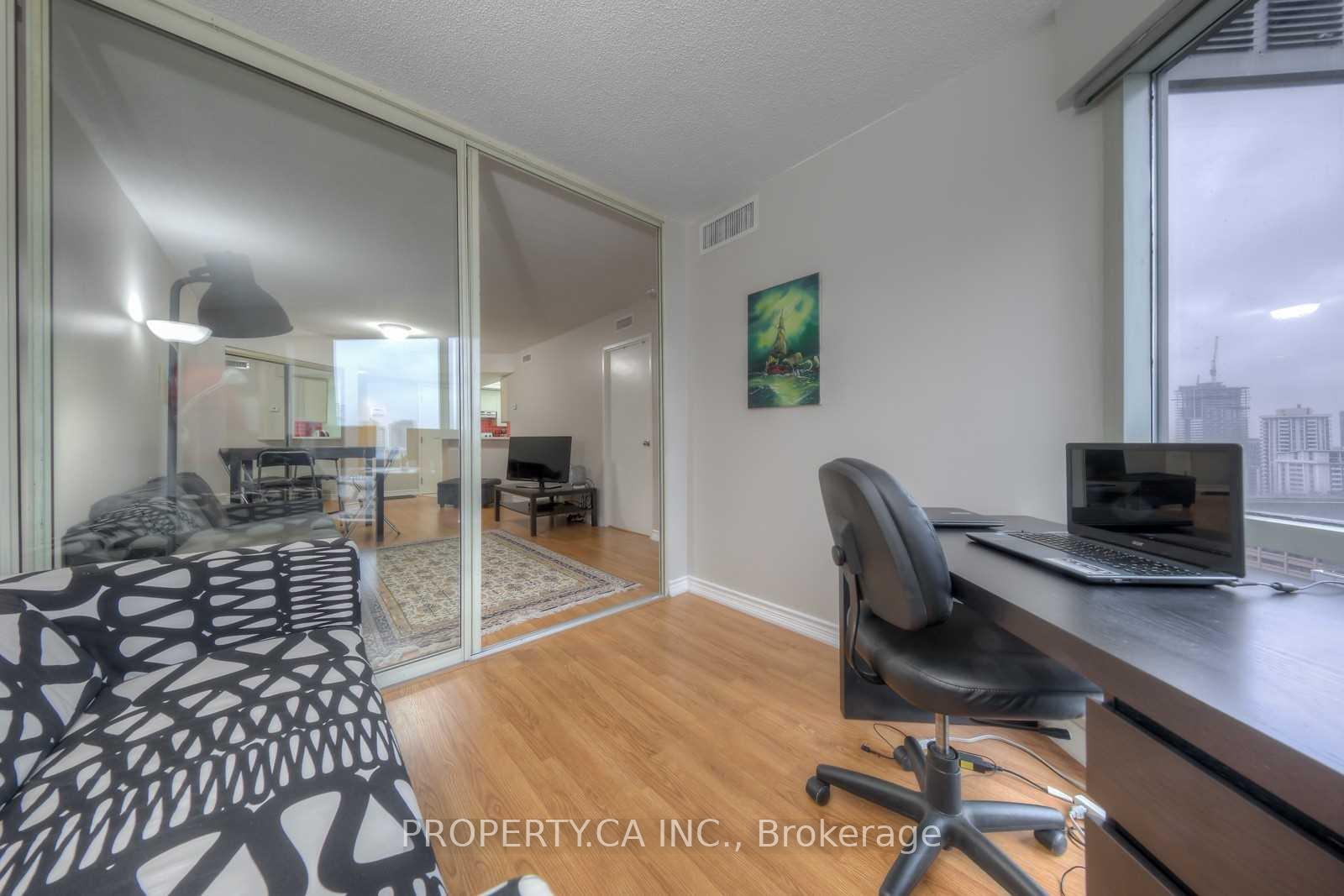 1001 Bay Street 2107, Toronto Unit: 2107