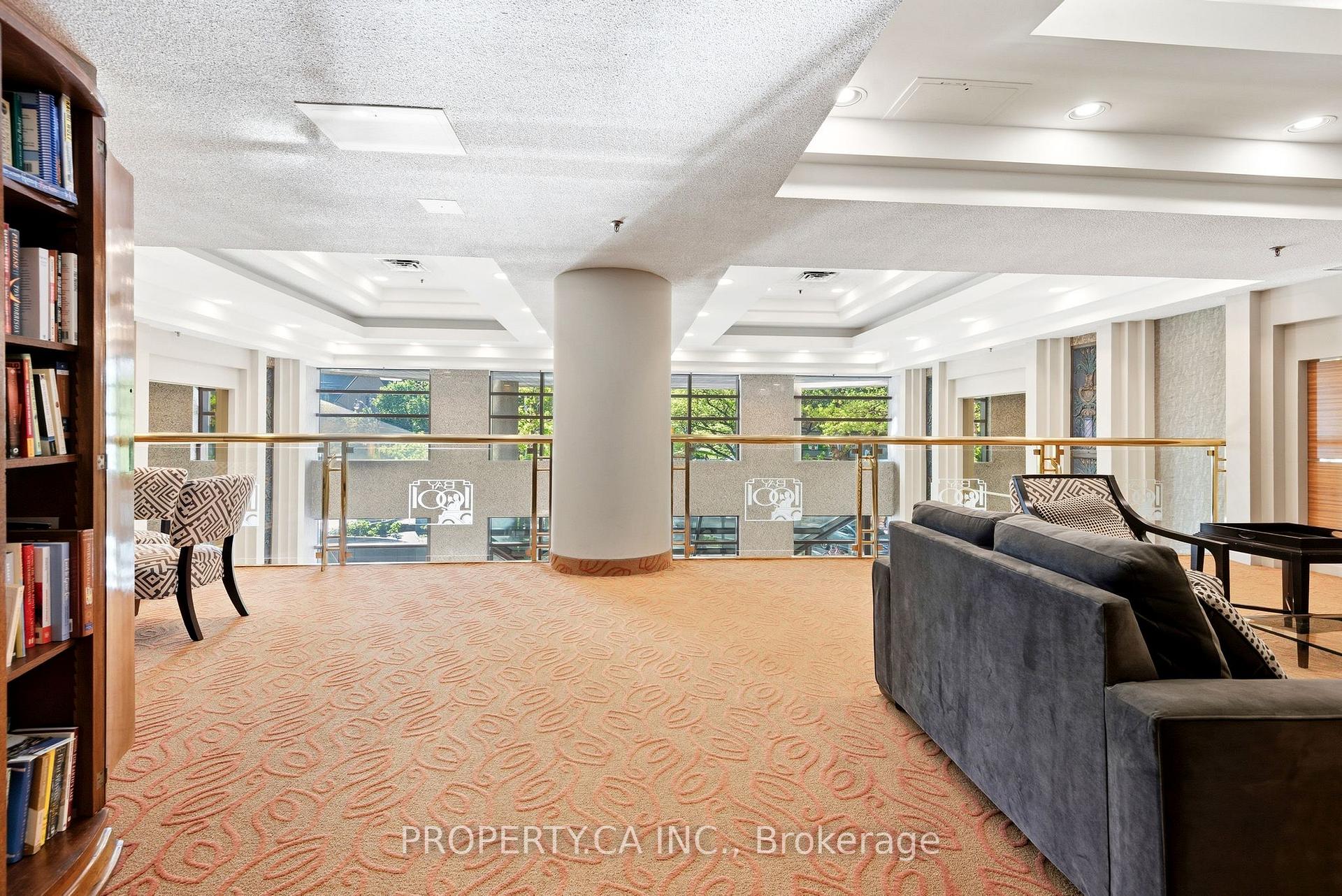 1001 Bay Street 2101, Toronto Unit: 2101