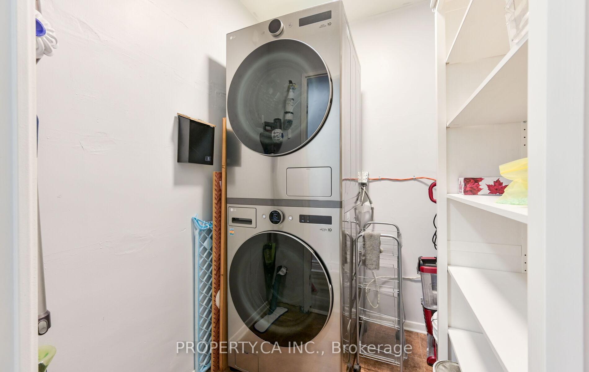 60 Pavane Linkway N/A 207, Toronto Unit: 207