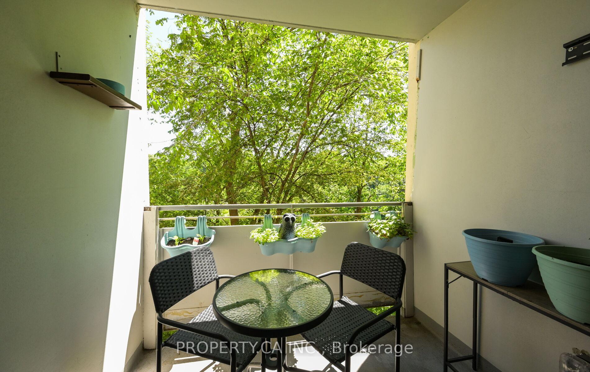 60 Pavane Linkway N/A 207, Toronto Unit: 207