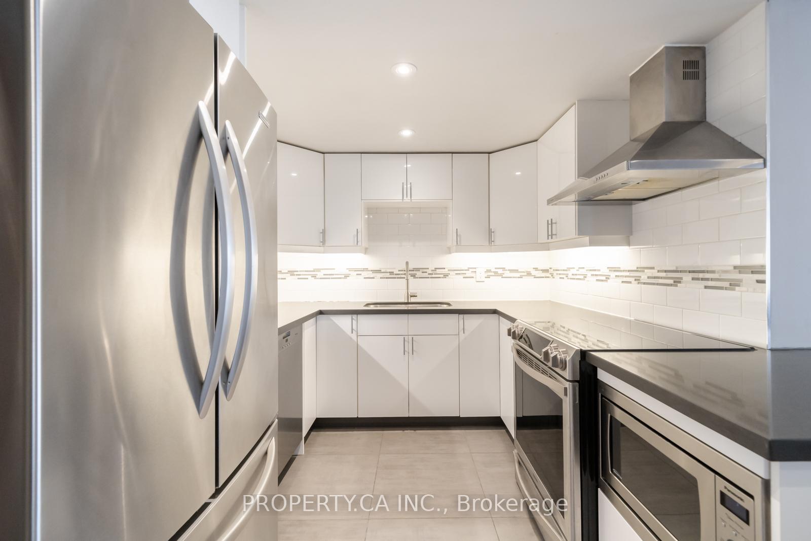 1 Concorde Place 1202, Toronto Unit: 1202