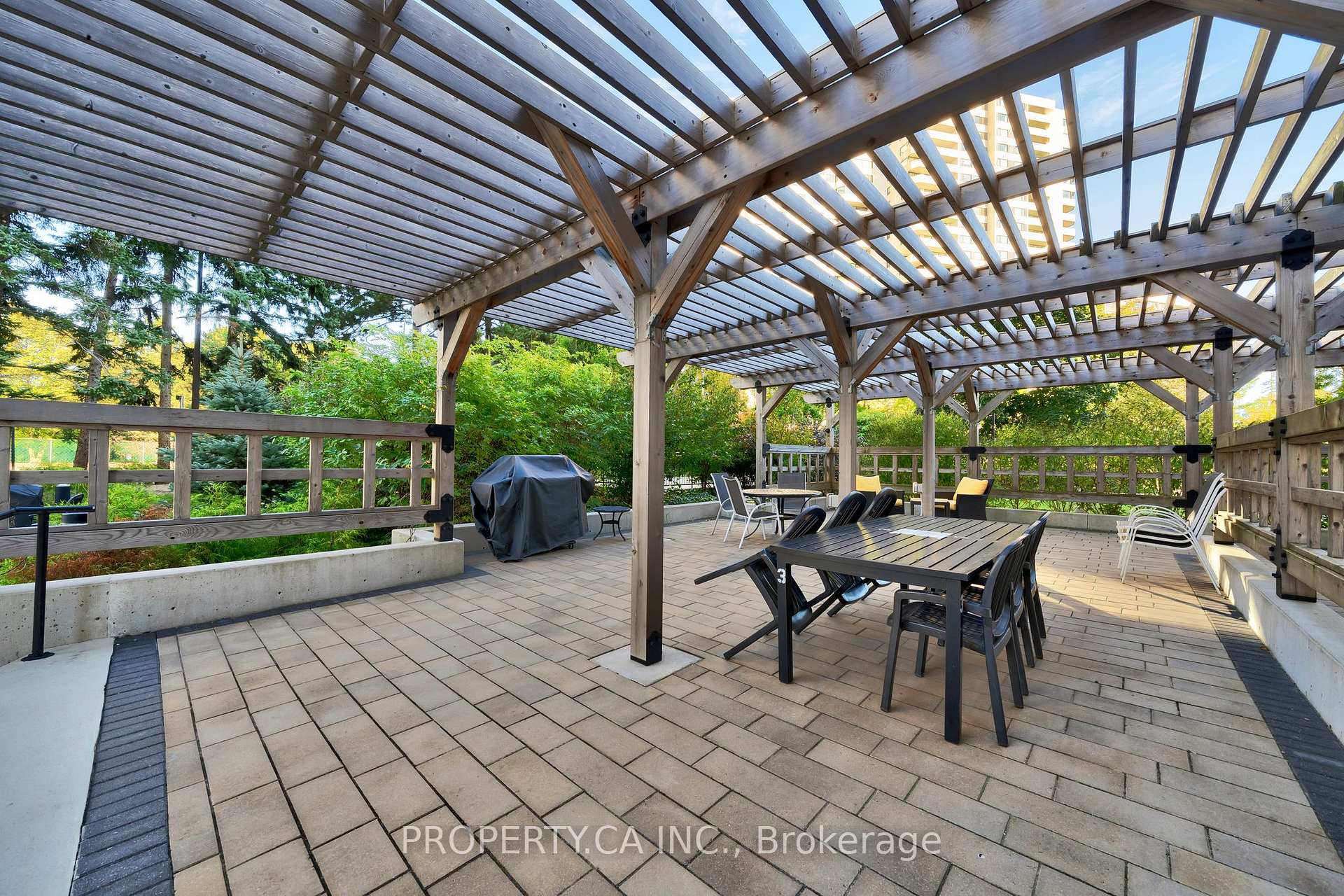 1 Concorde Place 1202, Toronto Unit: 1202