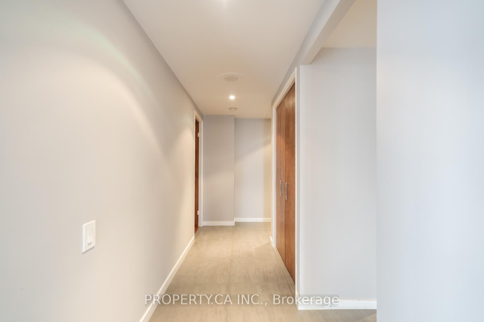 1 Concorde Place 1202, Toronto Unit: 1202