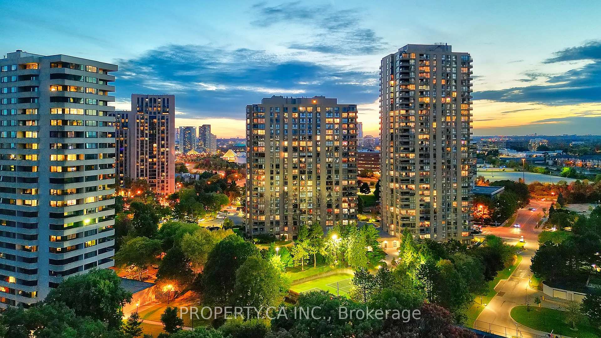 1 Concorde Place 1202, Toronto Unit: 1202