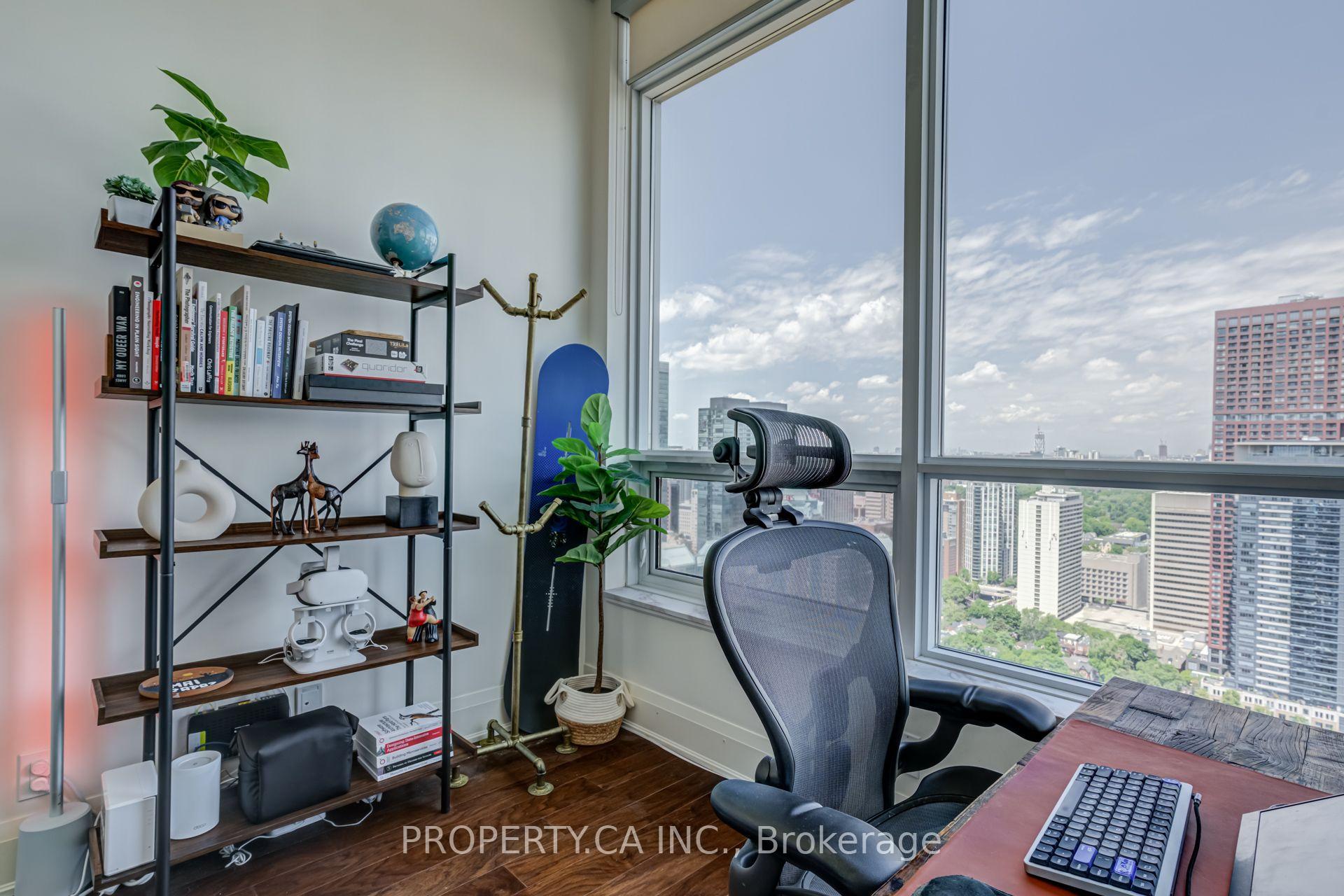 500 Sherbourne Street 3404, Toronto Unit: 3404