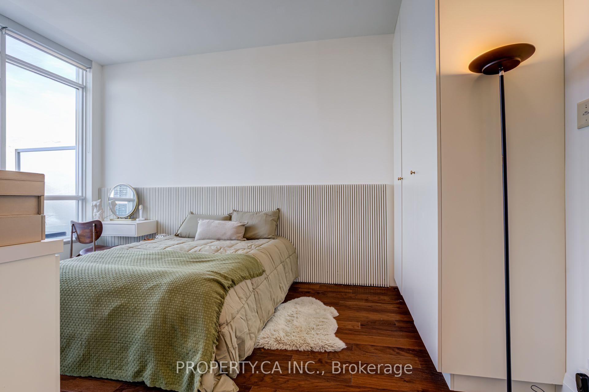 500 Sherbourne Street 3404, Toronto Unit: 3404