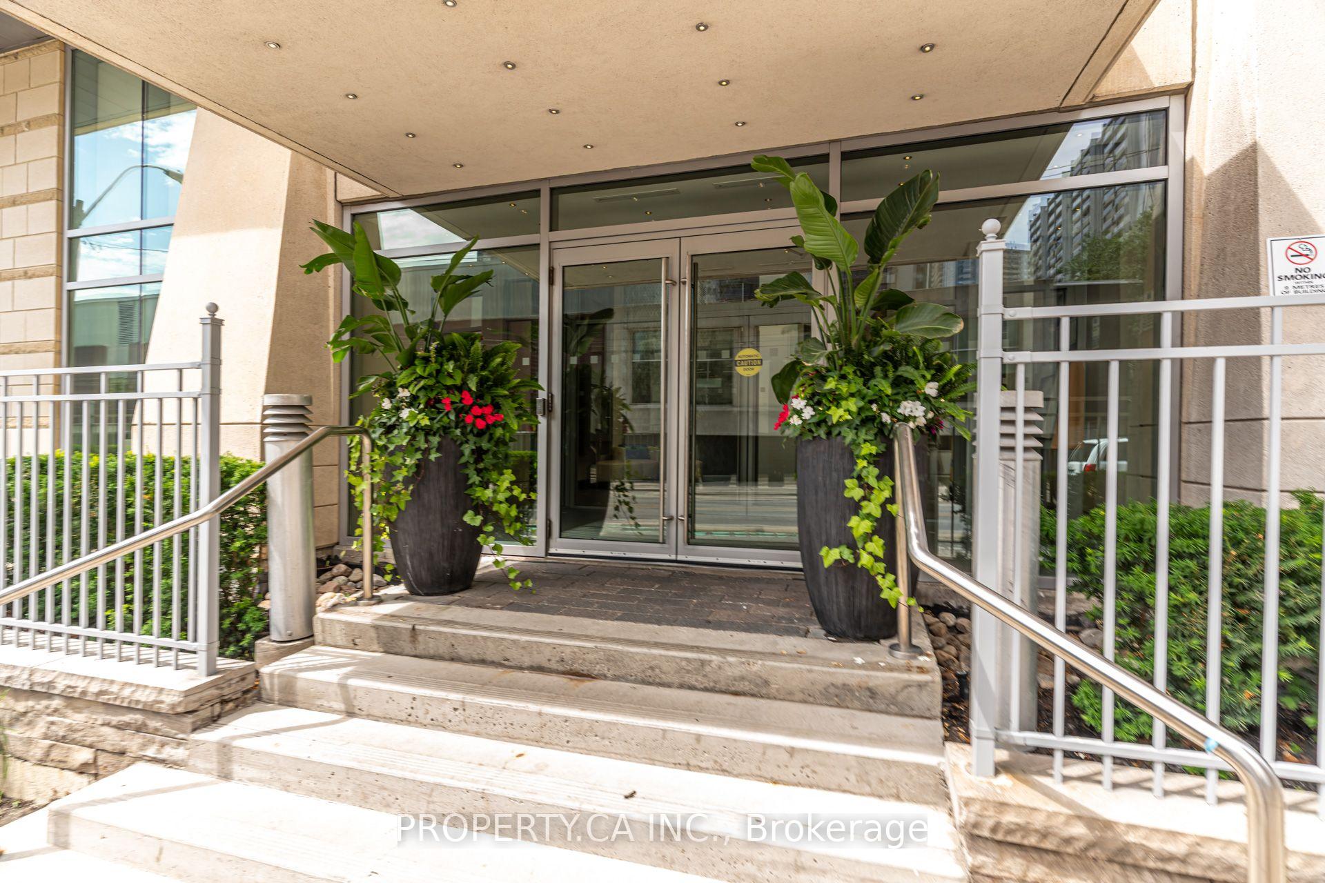 500 Sherbourne Street 3404, Toronto Unit: 3404