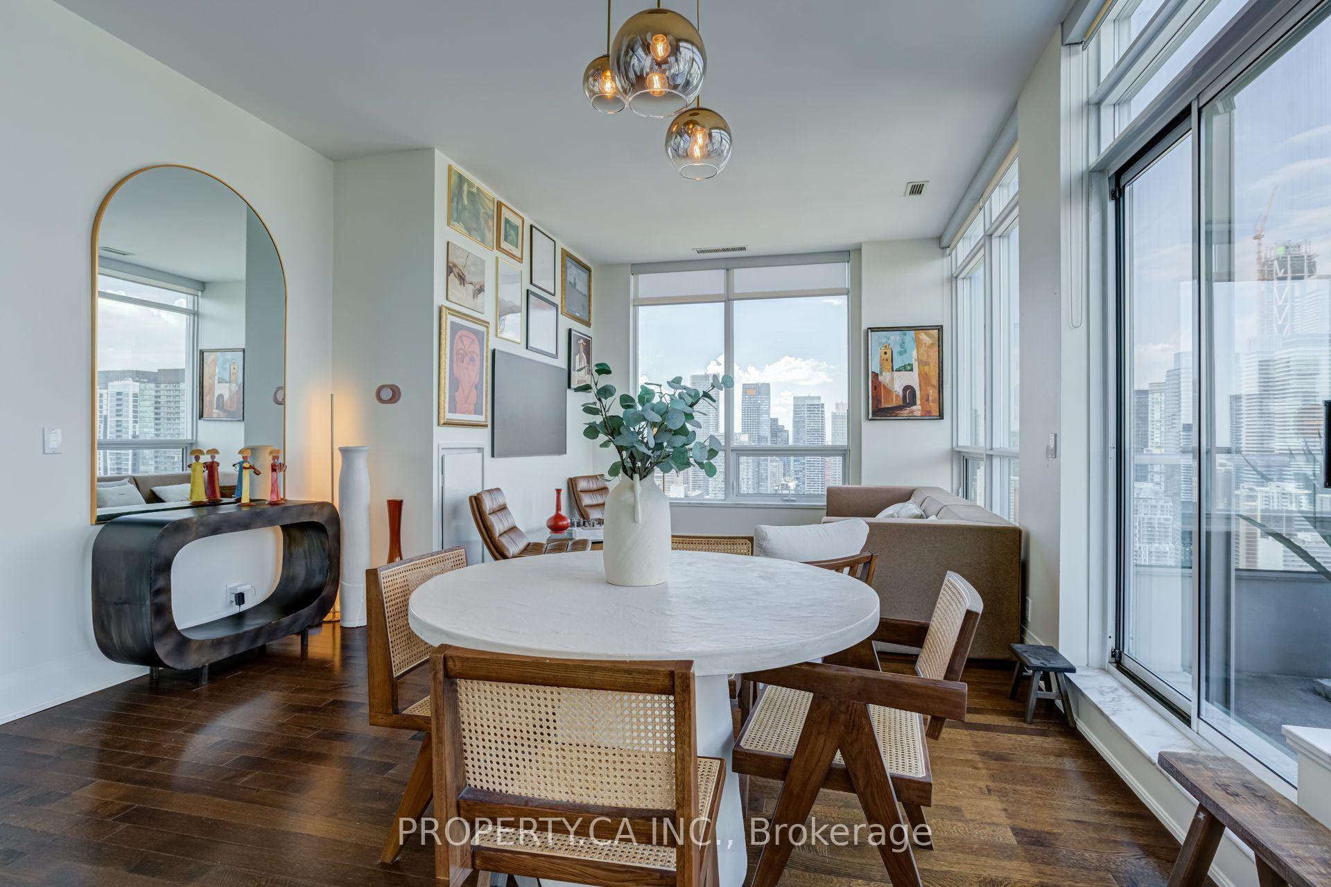 500 Sherbourne Street 3404, Toronto Unit: 3404