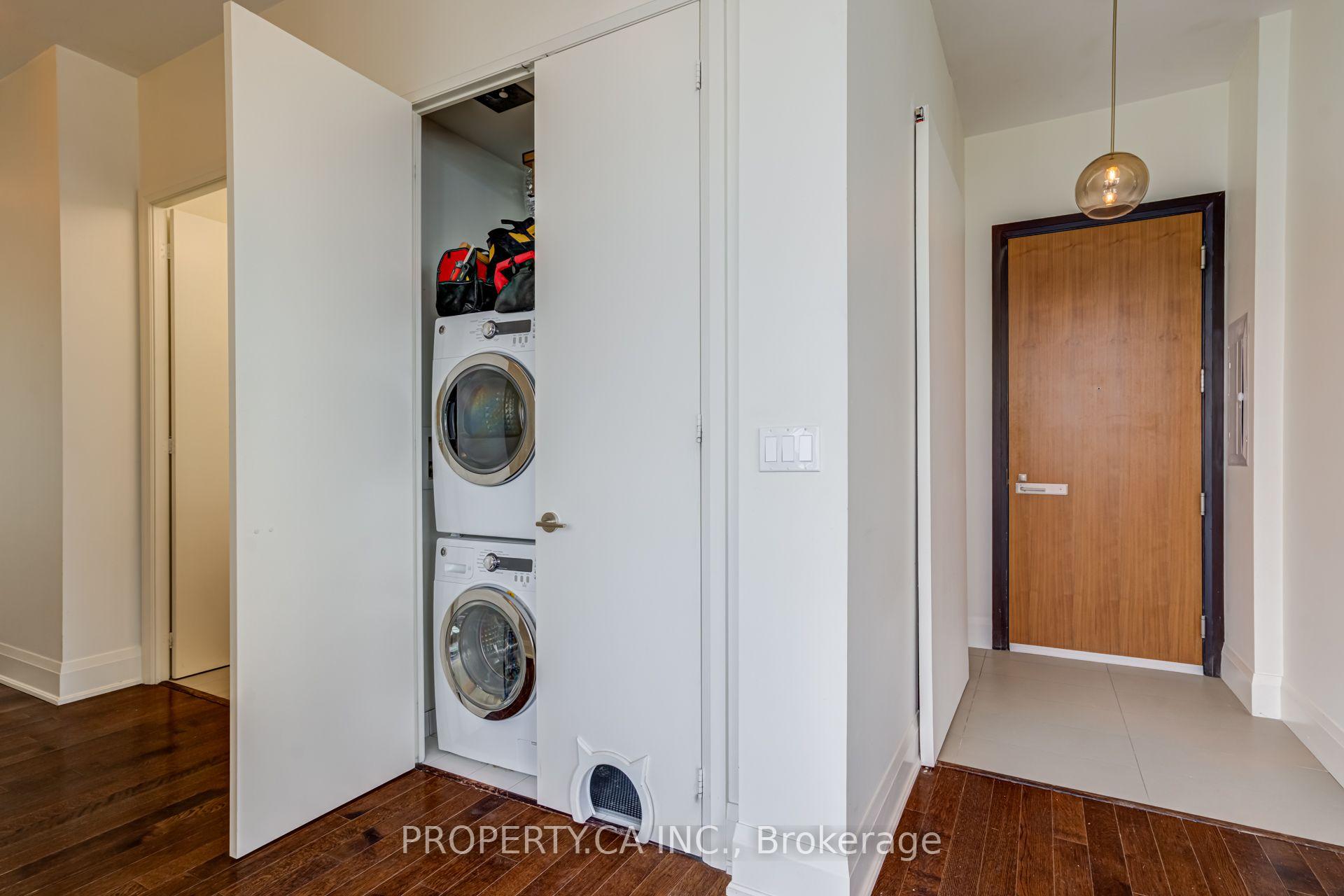 500 Sherbourne Street 3404, Toronto Unit: 3404