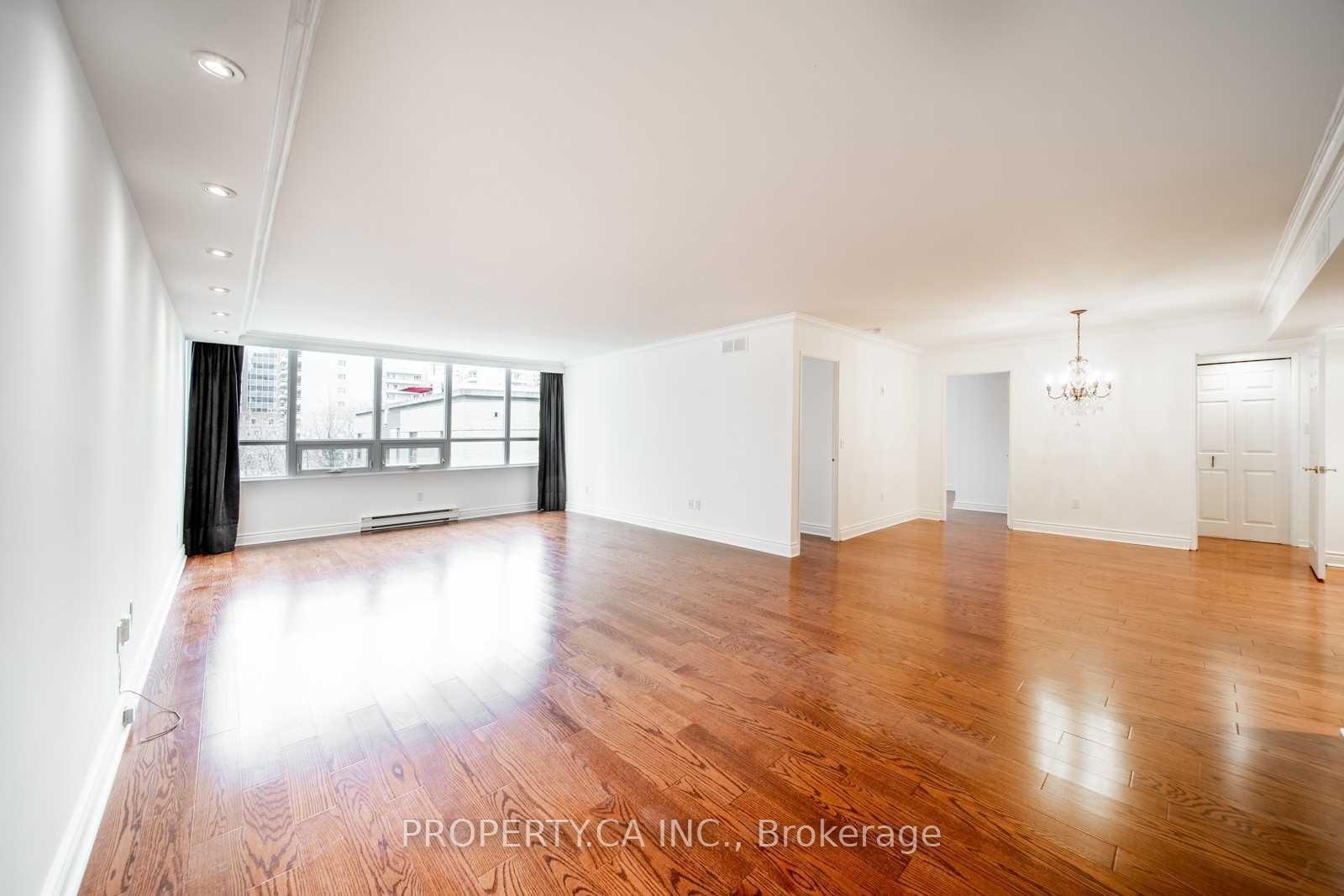 71 Charles Street E 402, Toronto Unit: 402